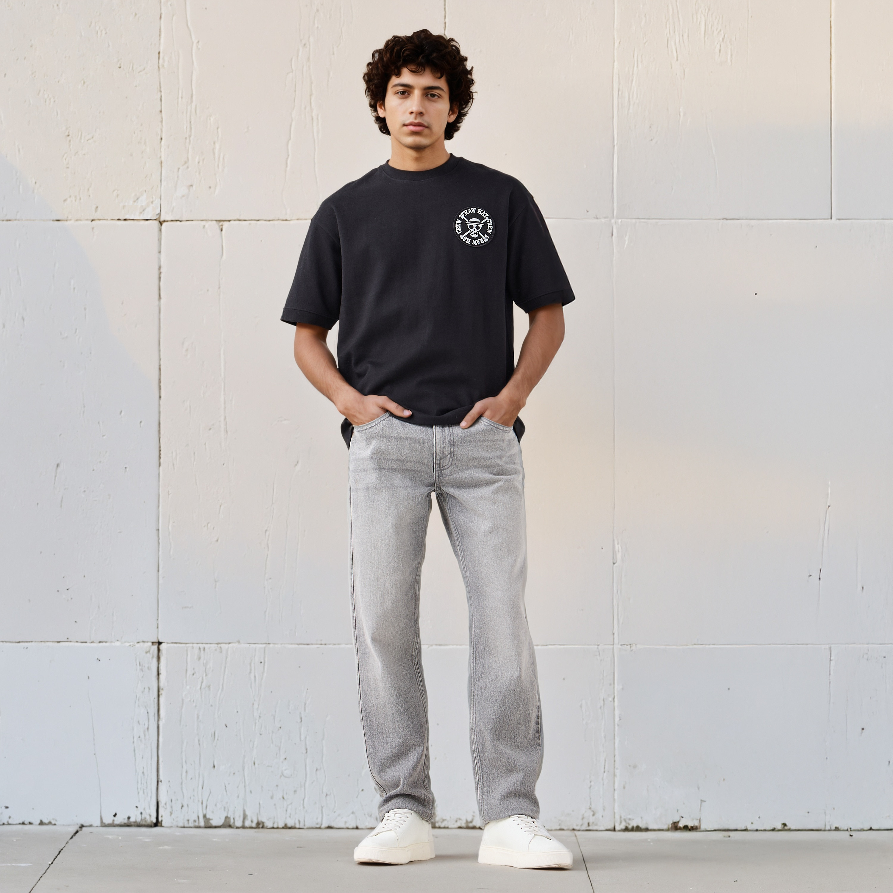 تي شيرت ون بيس أنمي للرجال بقصة مريحة وياقة دائرية وأكمام قصيرة-men-clothing-tshirtsandpolos-tshirts-image-2