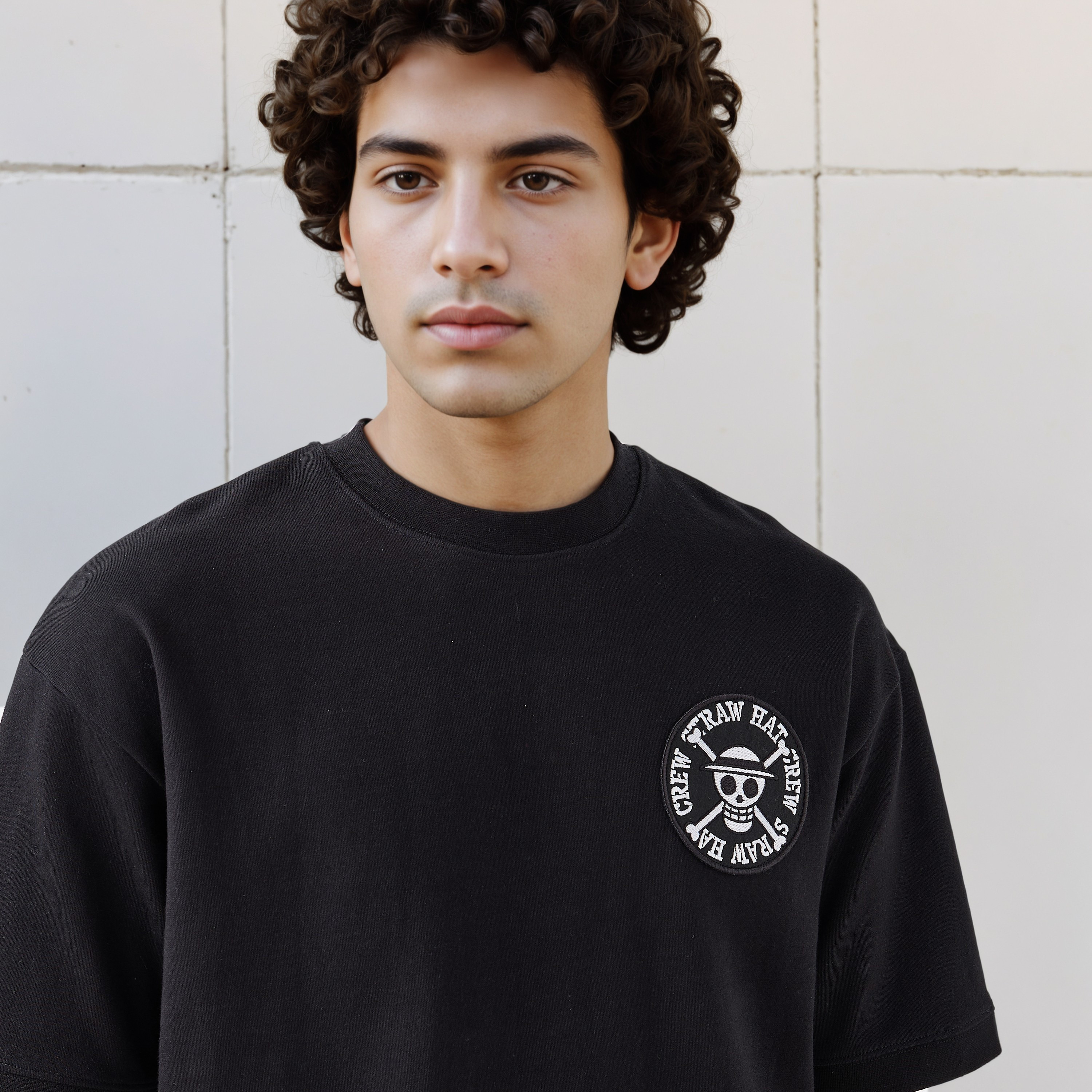 تي شيرت ون بيس أنمي للرجال بقصة مريحة وياقة دائرية وأكمام قصيرة-men-clothing-tshirtsandpolos-tshirts-image-4