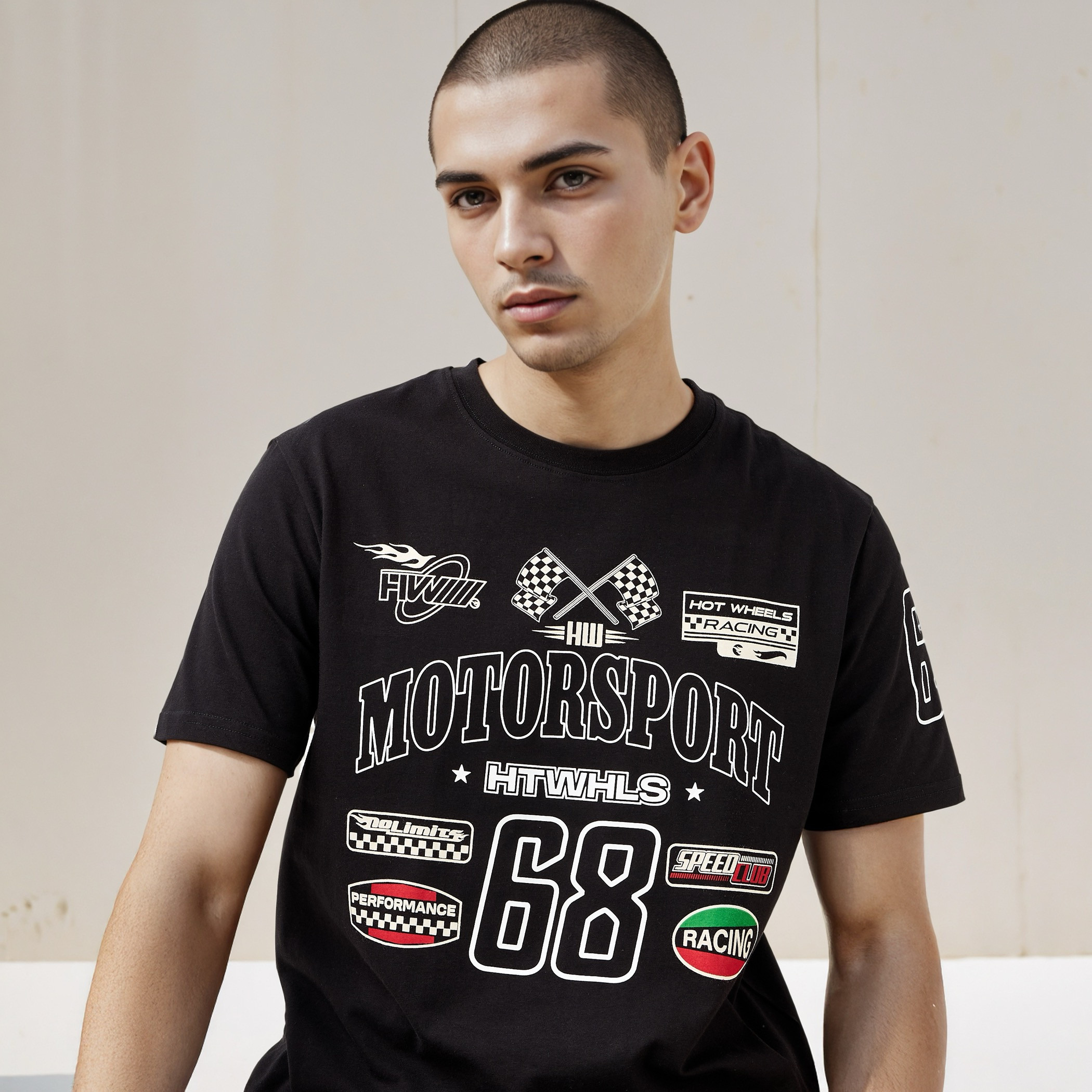 تيشيرت بطبعات هوت ويلز-men-clothing-tshirtsandpolos-tshirts-image-4