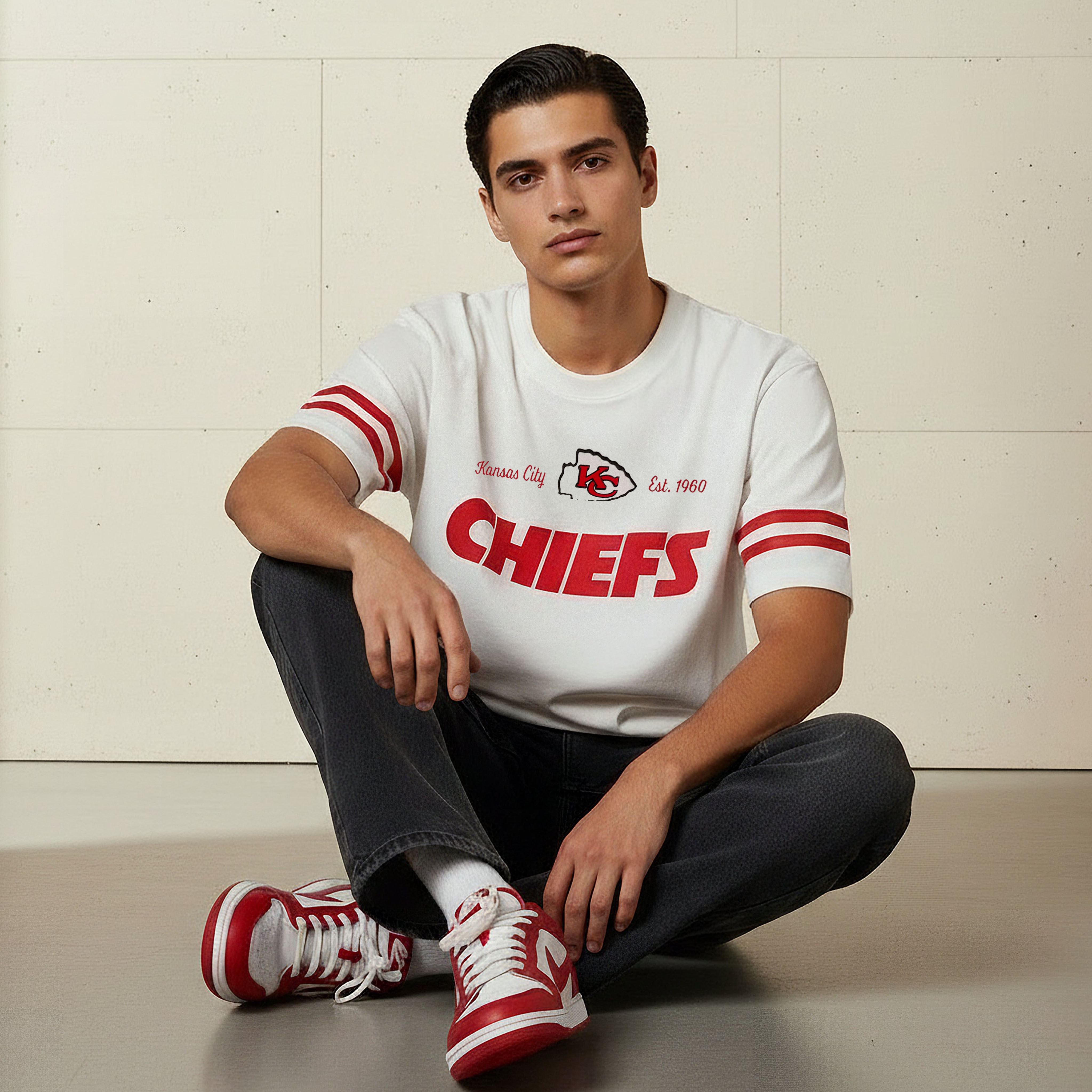 Kansas City Chiefs NFL Men Regular Fit Crew Neck Short Sleeves T-shirt-men-clothing-tshirtsandpolos-tshirts-image-5