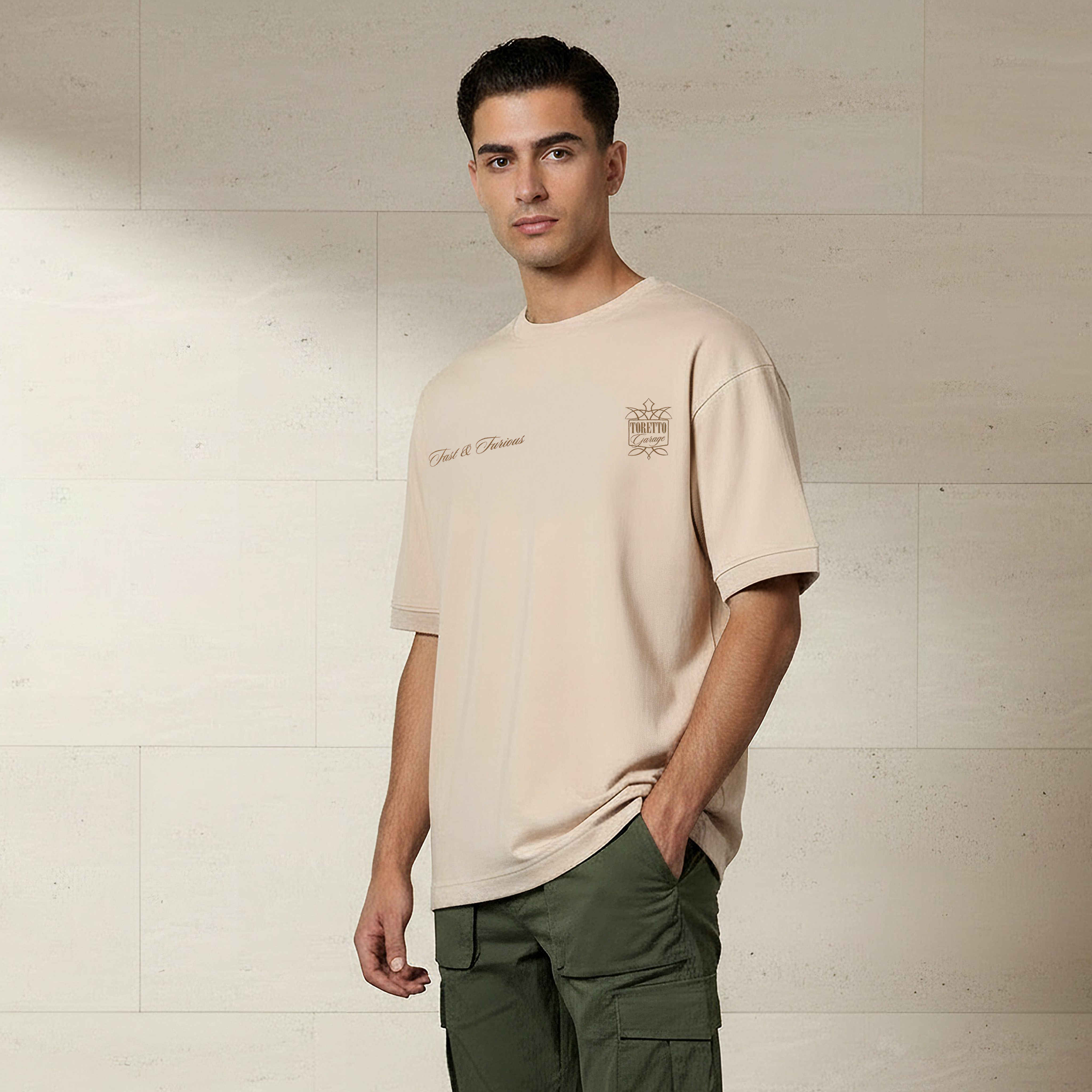 تيشيرت رجالي بطبعات وقصة عادية وياقة ضيقة وأكمام قصيرة-men-clothing-tshirtsandpolos-tshirts-image-1