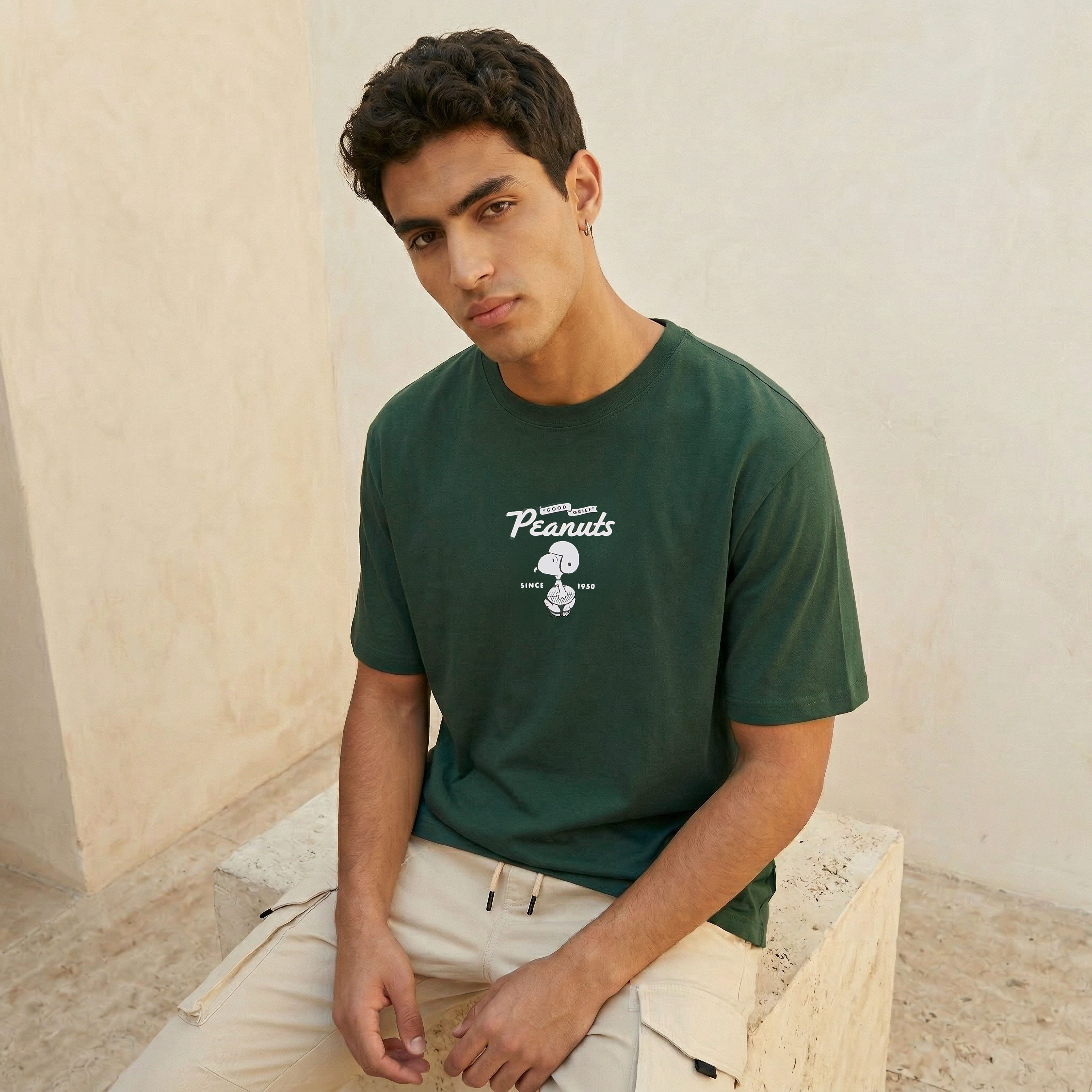 Men Regular Fit Crew Neck Short Sleeves Peanuts Print T-shirt-PROMO_SP_QAT_1_BUY2FORQAR59_130625-image-3