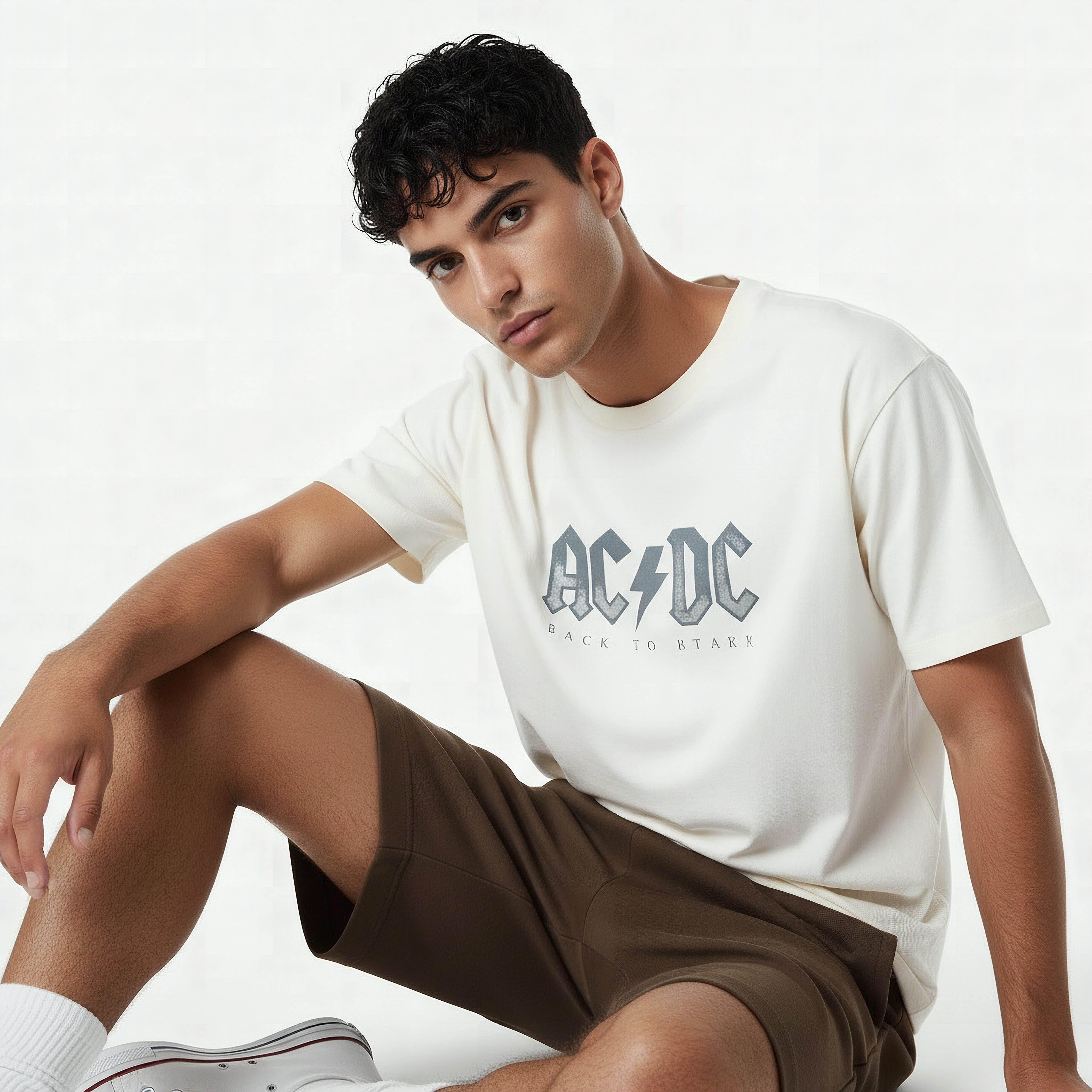 تيشيرت ACDC رجالي بقصة عادية ورقبة دائرية وأكمام قصيرة-men-clothing-tshirtsandpolos-tshirts-image-5
