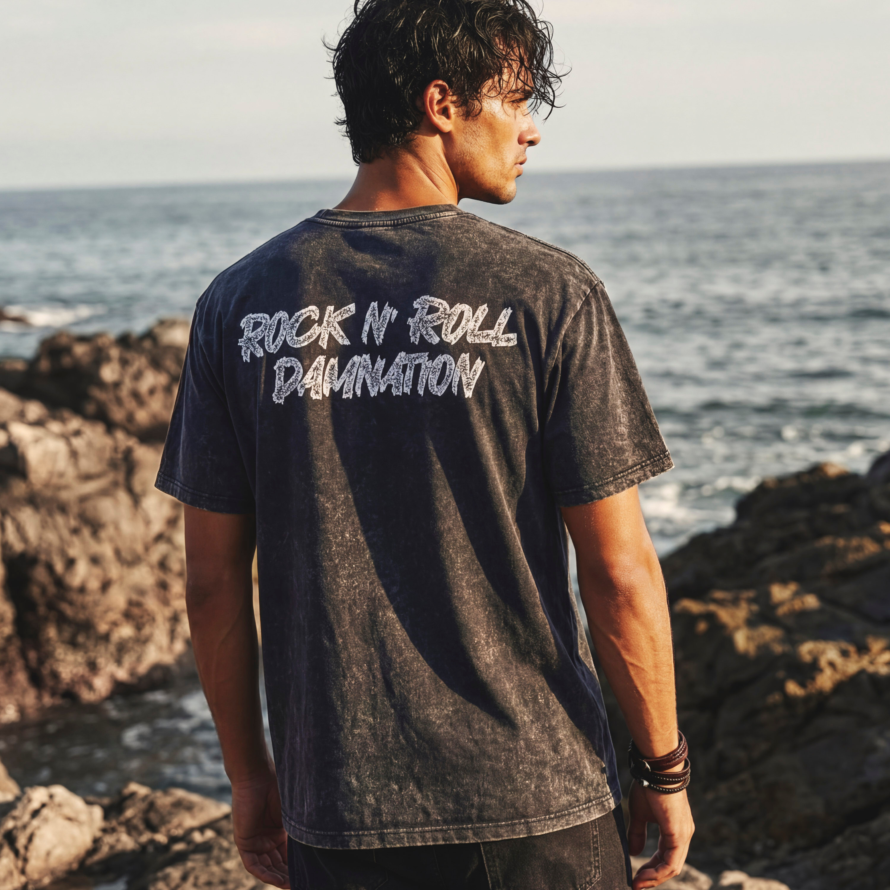 تيشيرت ACDC رجالي بقصة عادية ورقبة دائرية وأكمام قصيرة-men-clothing-tshirtsandpolos-tshirts-image-1