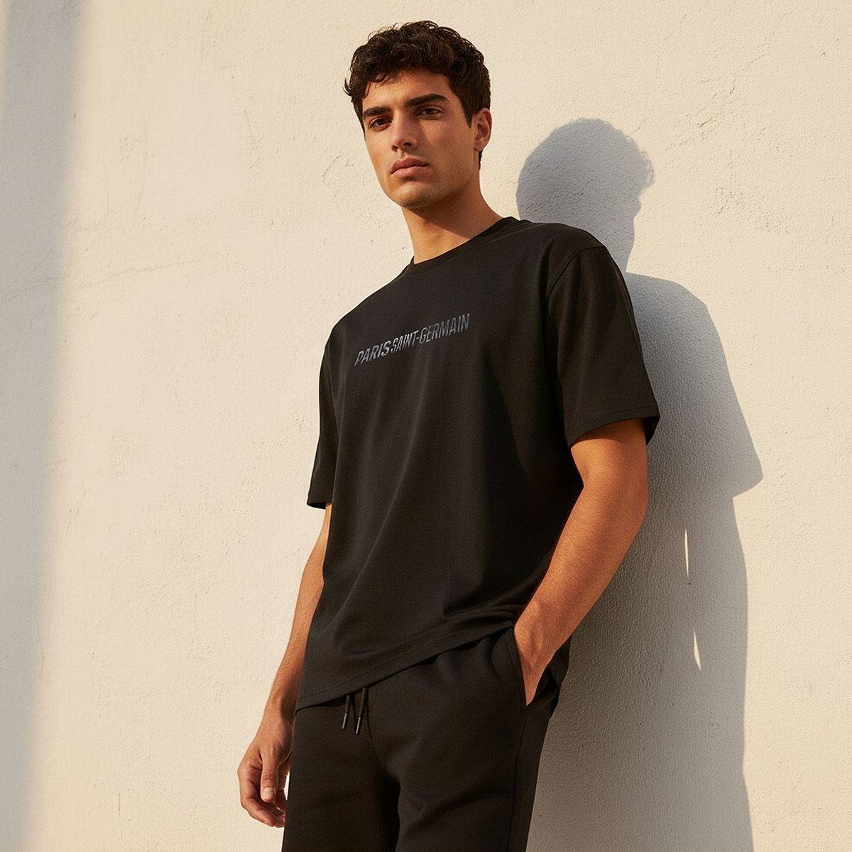 تيشيرت بياقة ضيقة وأكمام قصيرة وقصة عادية من باريس سان جيرمان-men-clothing-tshirtsandpolos-tshirts-image-1