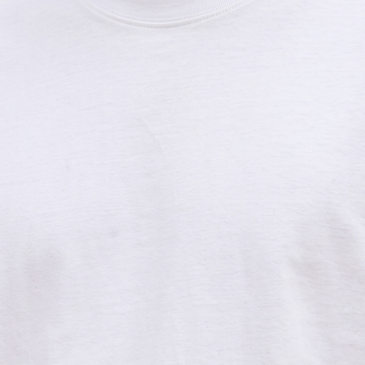 تيشيرت بقصة عادية وياقة ضيقة وأكمام قصيرة وطبعات-men-clothing-tshirtsandpolos-tshirts-image-2