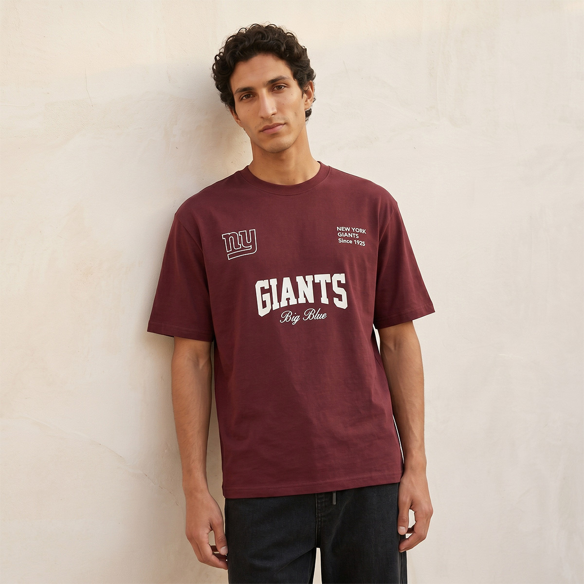 تيشيرت نيويورك جاينتس بياقة ضيقة وأكمام قصيرة-men-clothing-tshirtsandpolos-tshirts-image-1