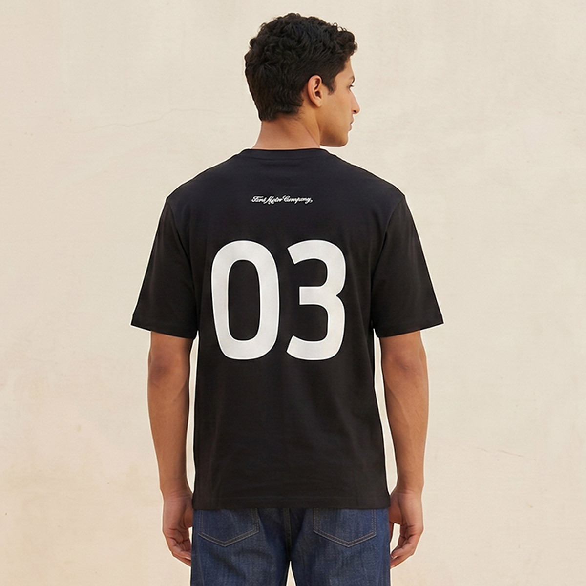 تيشيرت بياقة دائرية وأكمام قصيرة بقصة عادية من فورد-men-clothing-tshirtsandpolos-tshirts-image-4