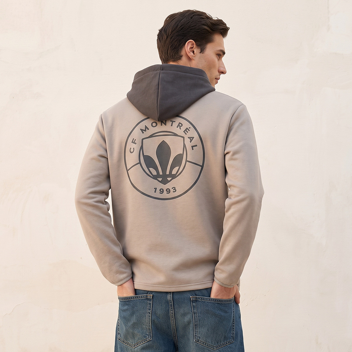 سويت شيرت بقبعة وطبعات سي إف مونتريال-men-winterwear-hoodiesandsweatshirts-image-3