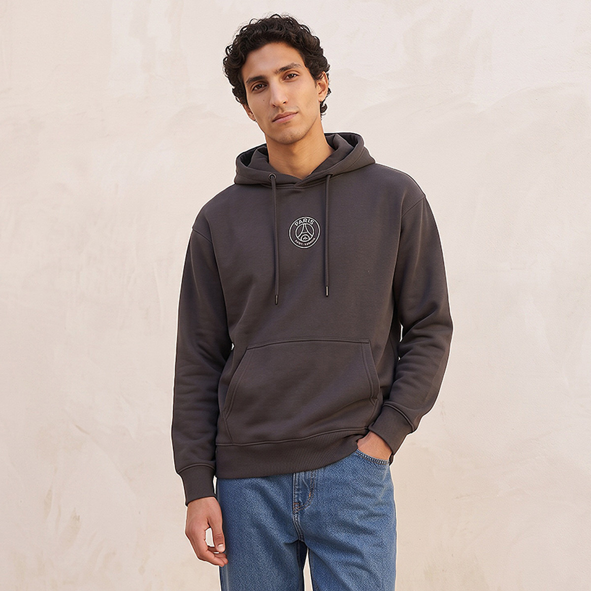 Paris Saint-Germain Fleece Sweatshirt-men-winterwear-hoodiesandsweatshirts-image-1