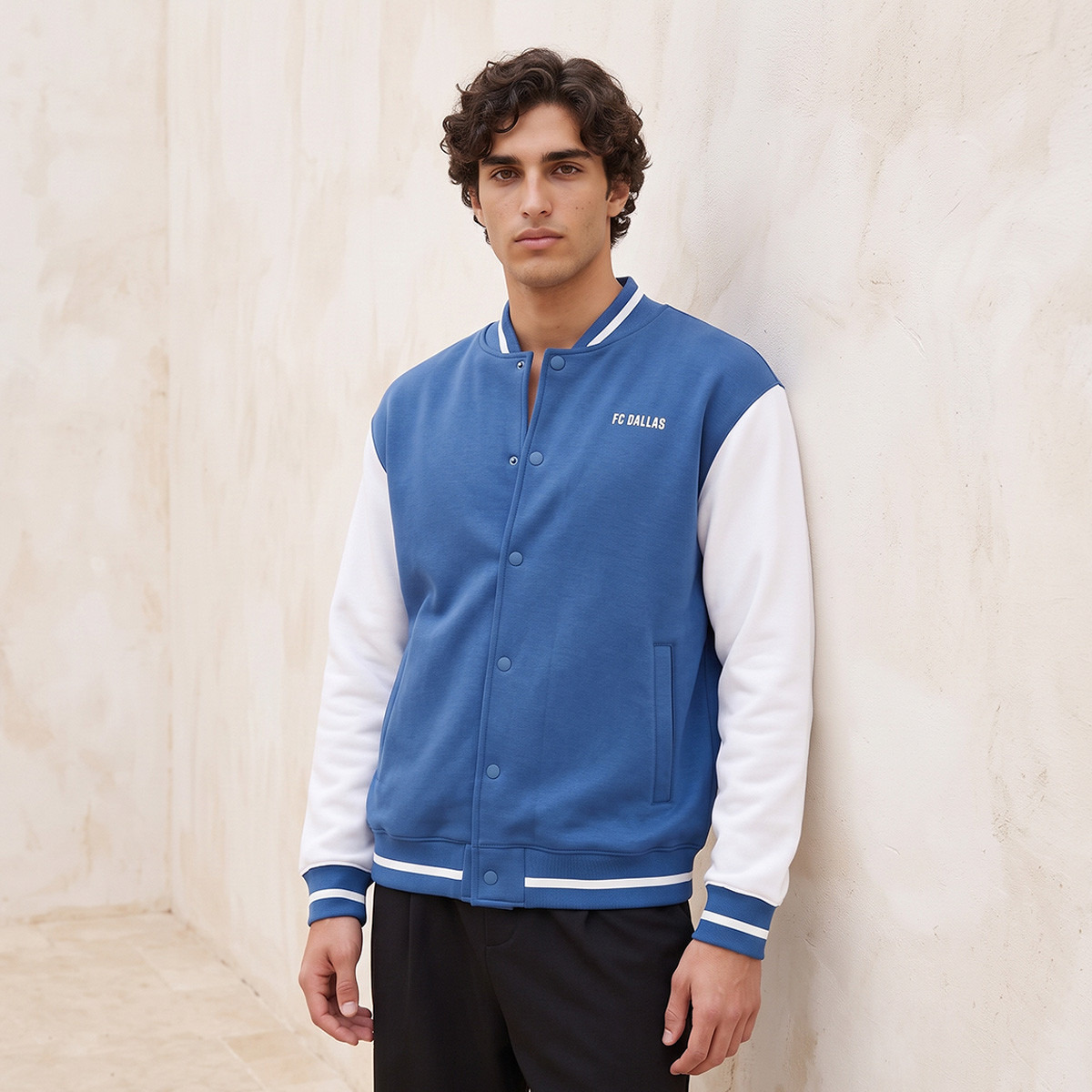 جاكيت بومبر بطبعات وواجهة بأزرار-men-clothing-jacketsandblazers-jackets-image-4