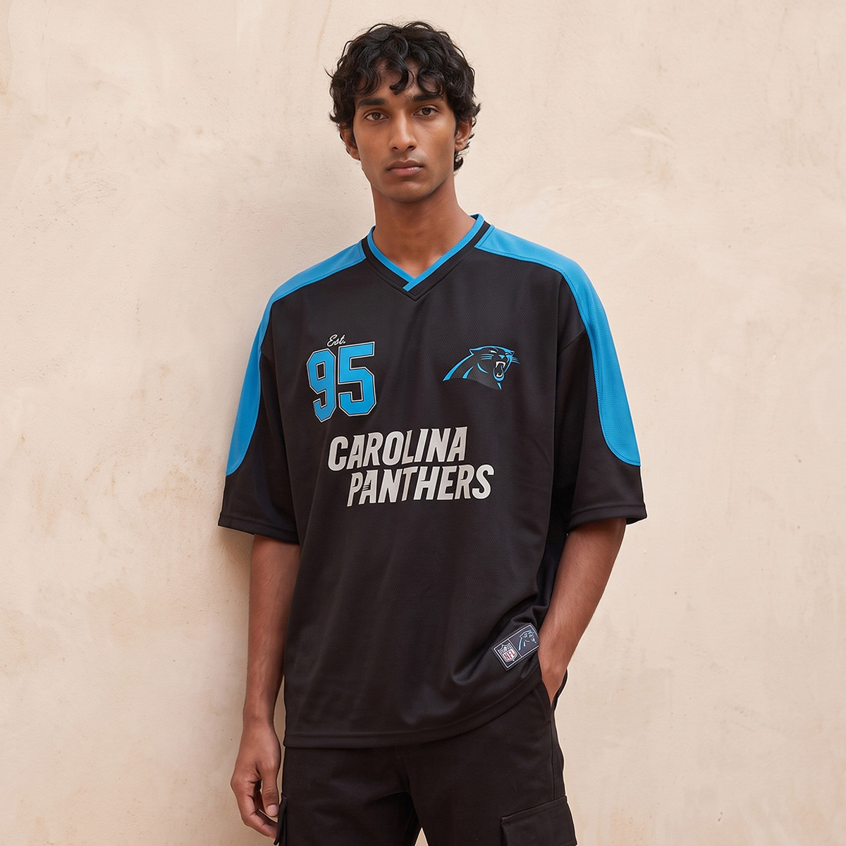 Carolina Panthers Regular Fit V-neck T-shirt-men-clothing-tshirtsandpolos-tshirts-image-1