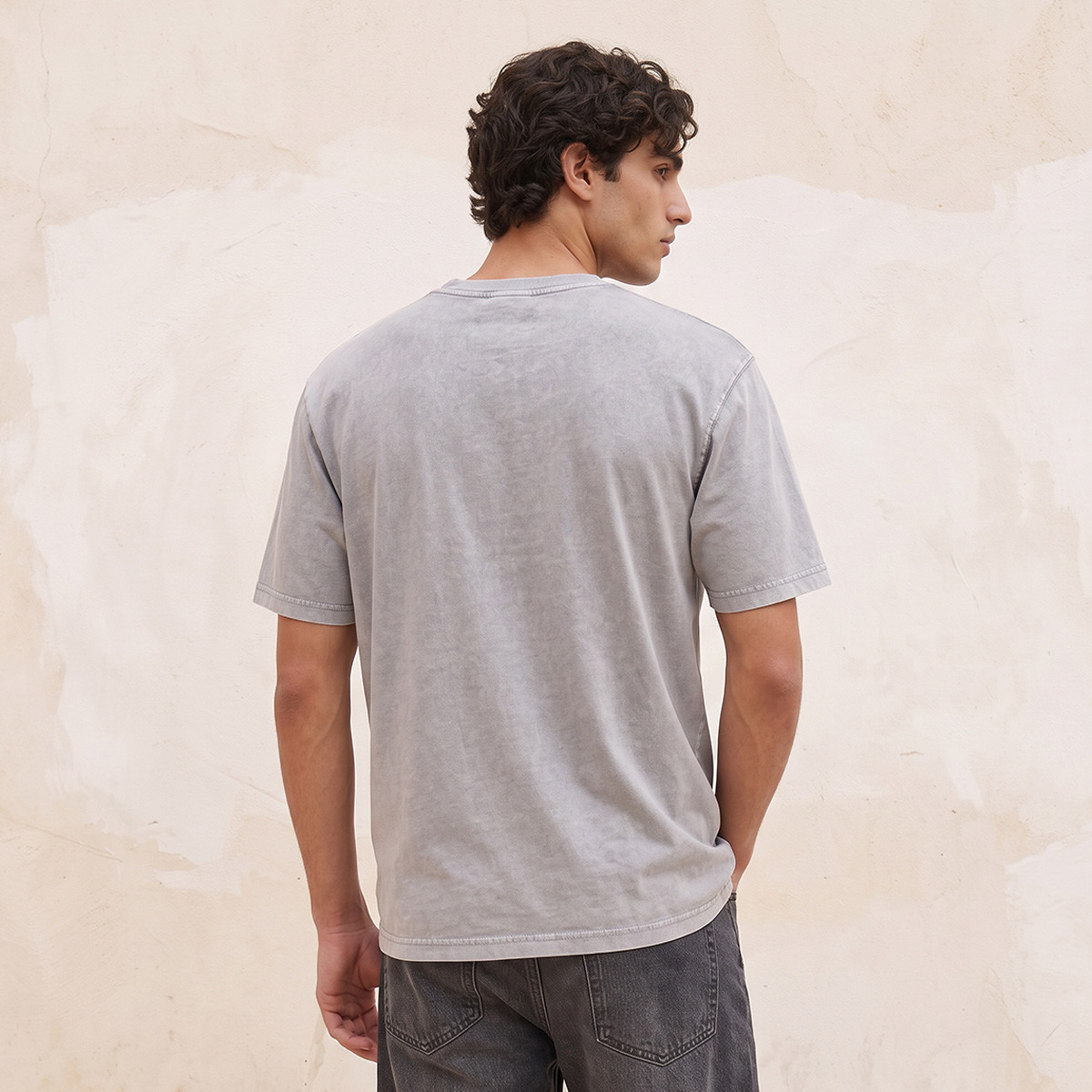 تيشيرت بياقة دائرية من نيرفانا-men-clothing-tshirtsandpolos-tshirts-image-3