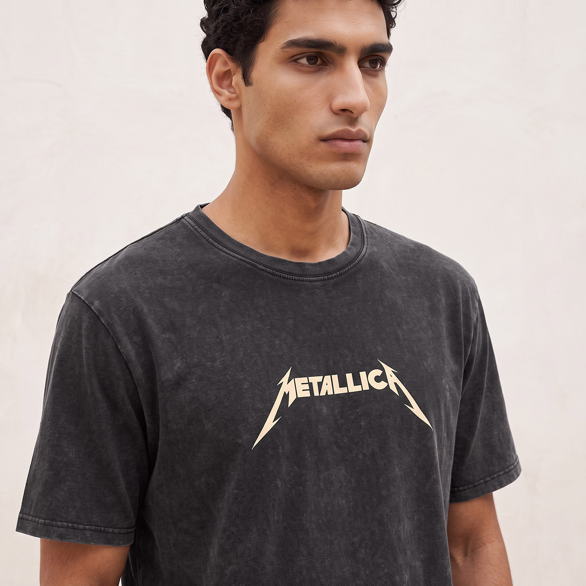 Metallica Relaxed Fit Crew Neck Short Sleeves T-shirt-men-clothing-tshirtsandpolos-tshirts-image-4