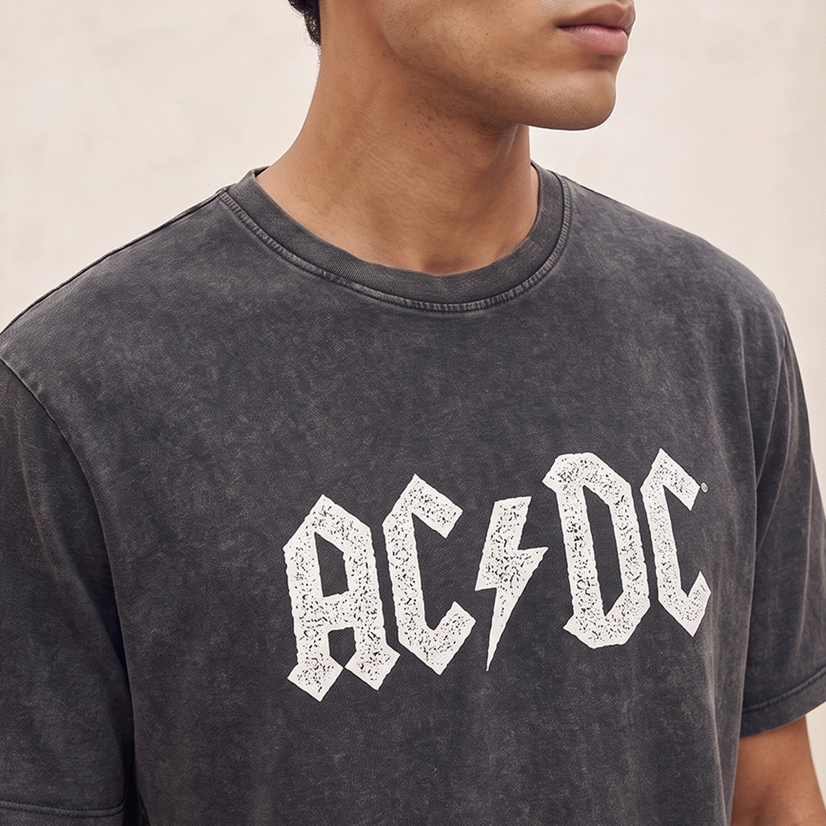 AC/DC Regular Fit Crew Neck Short Sleeves T-shirt-men-clothing-tshirtsandpolos-tshirts-image-4