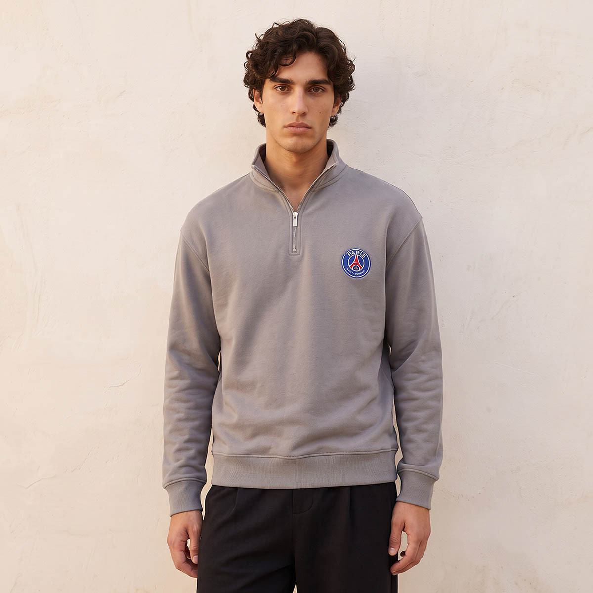 سويت شيرت بنصف سحاب وطبعات-men-winterwear-hoodiesandsweatshirts-image-2