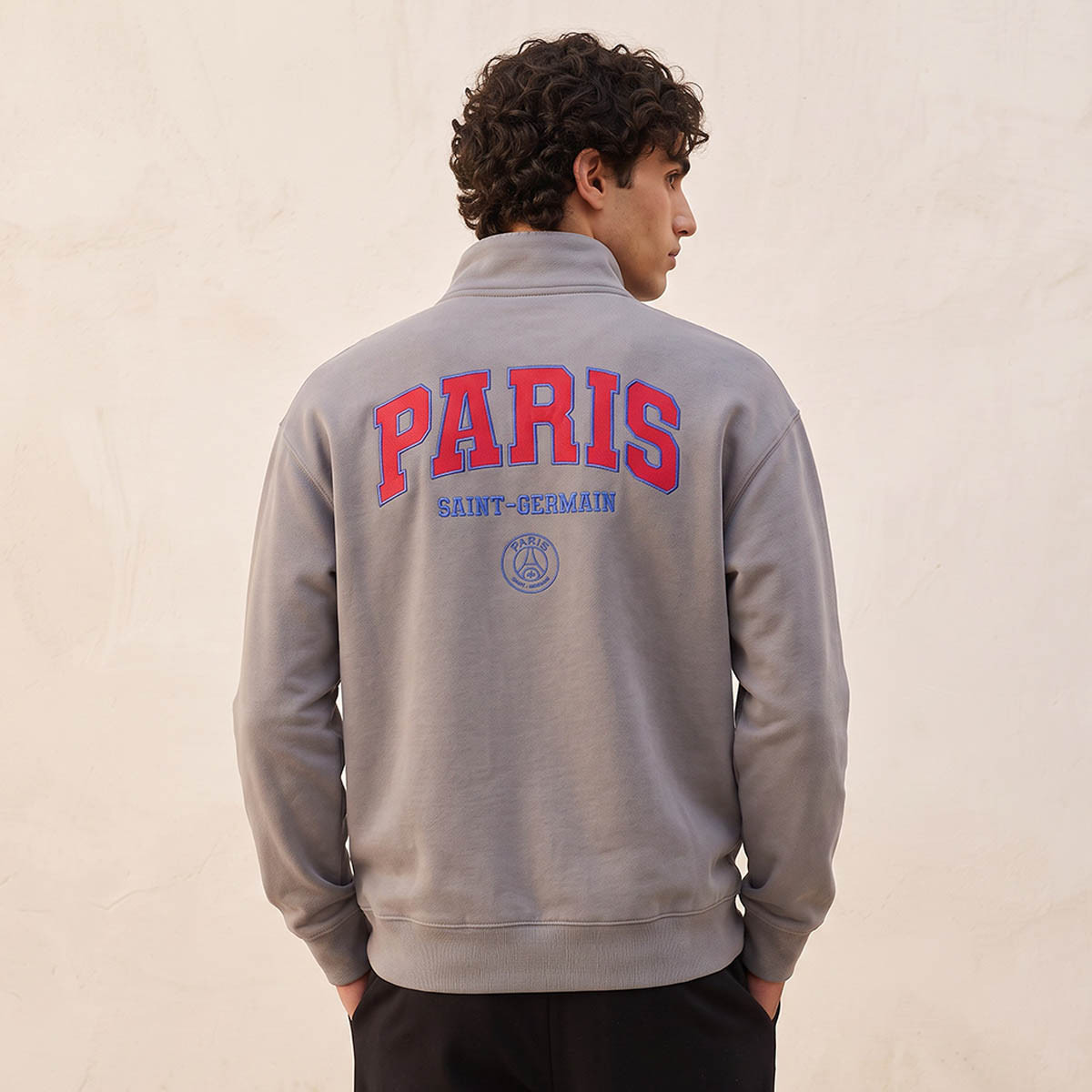 سويت شيرت بنصف سحاب وطبعات-men-winterwear-hoodiesandsweatshirts-image-4
