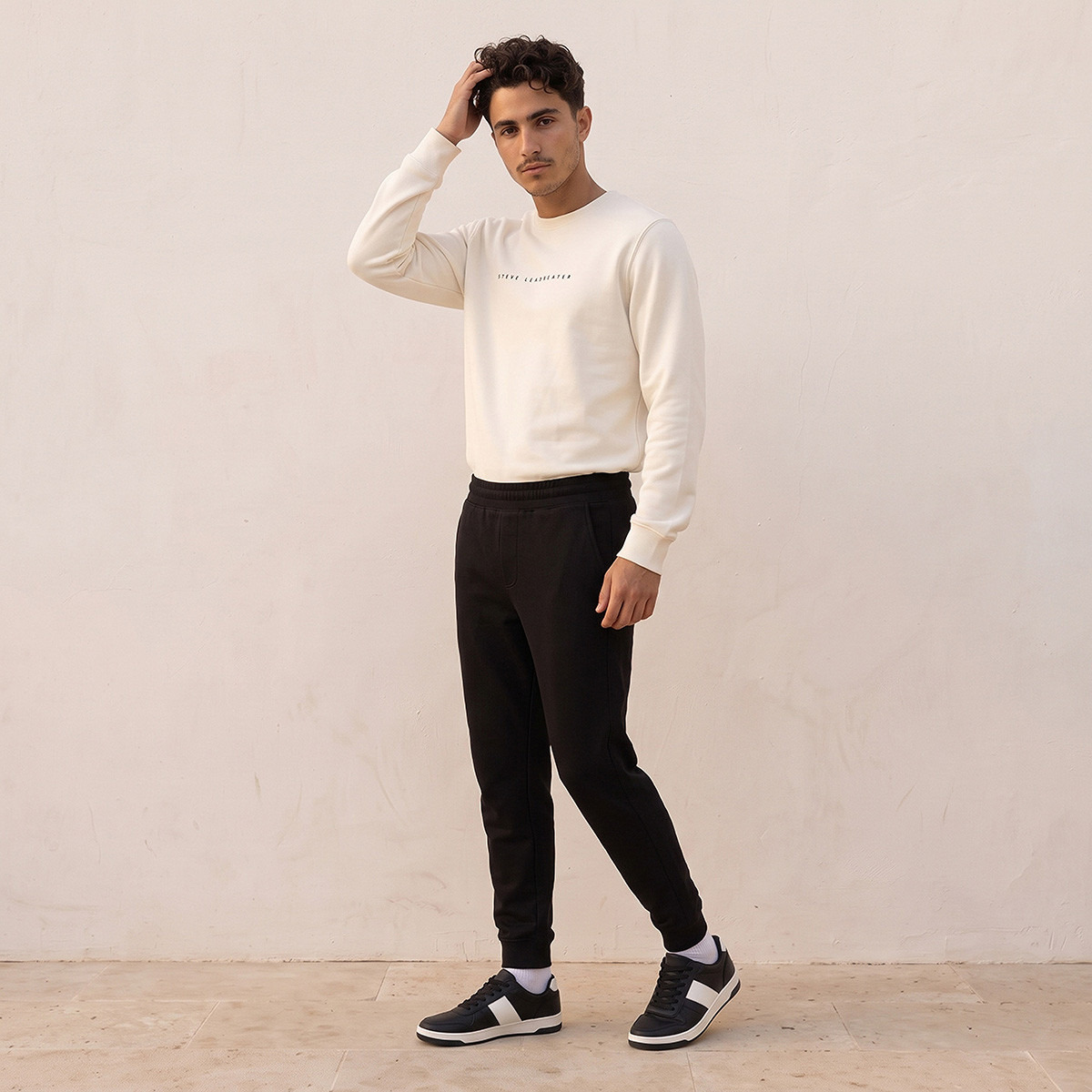 Graphic Print Sweatshirt-men-winterwear-hoodiesandsweatshirts-image-5