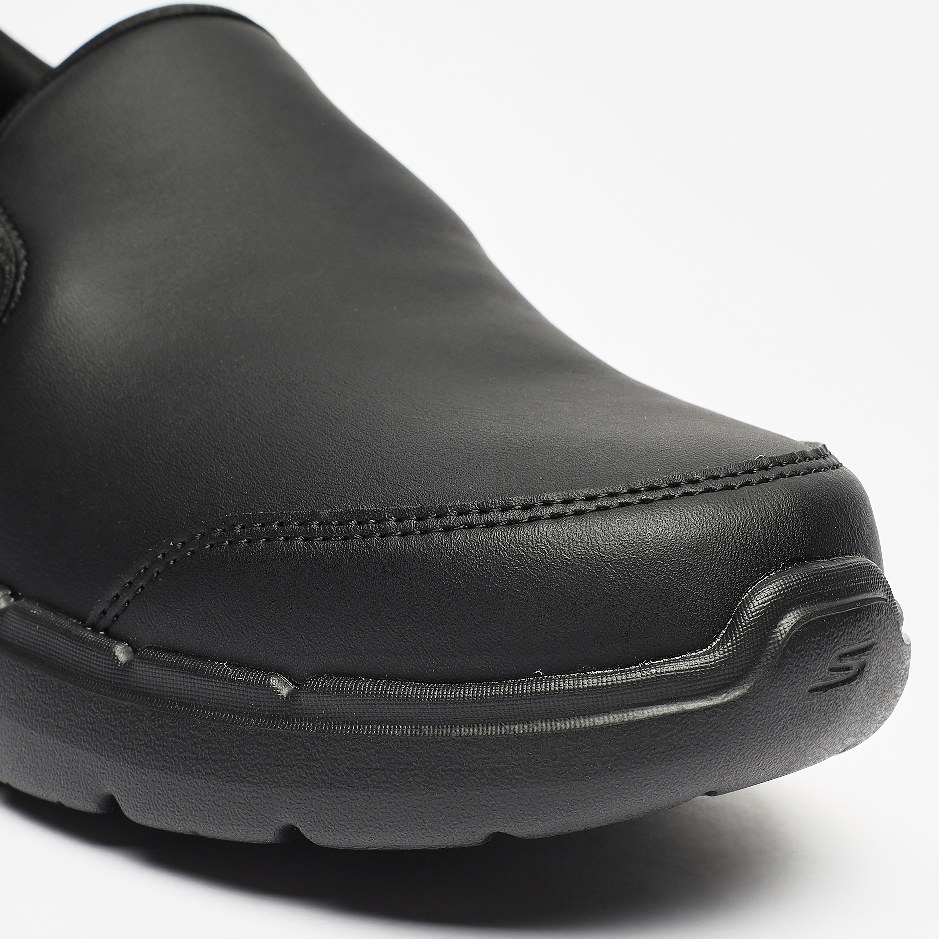 حذاء سكيتشرز جو ووك 6 للجنسين بتبريد الهواء مع غوغا مات | 894198-sports-men-shoes-image-7