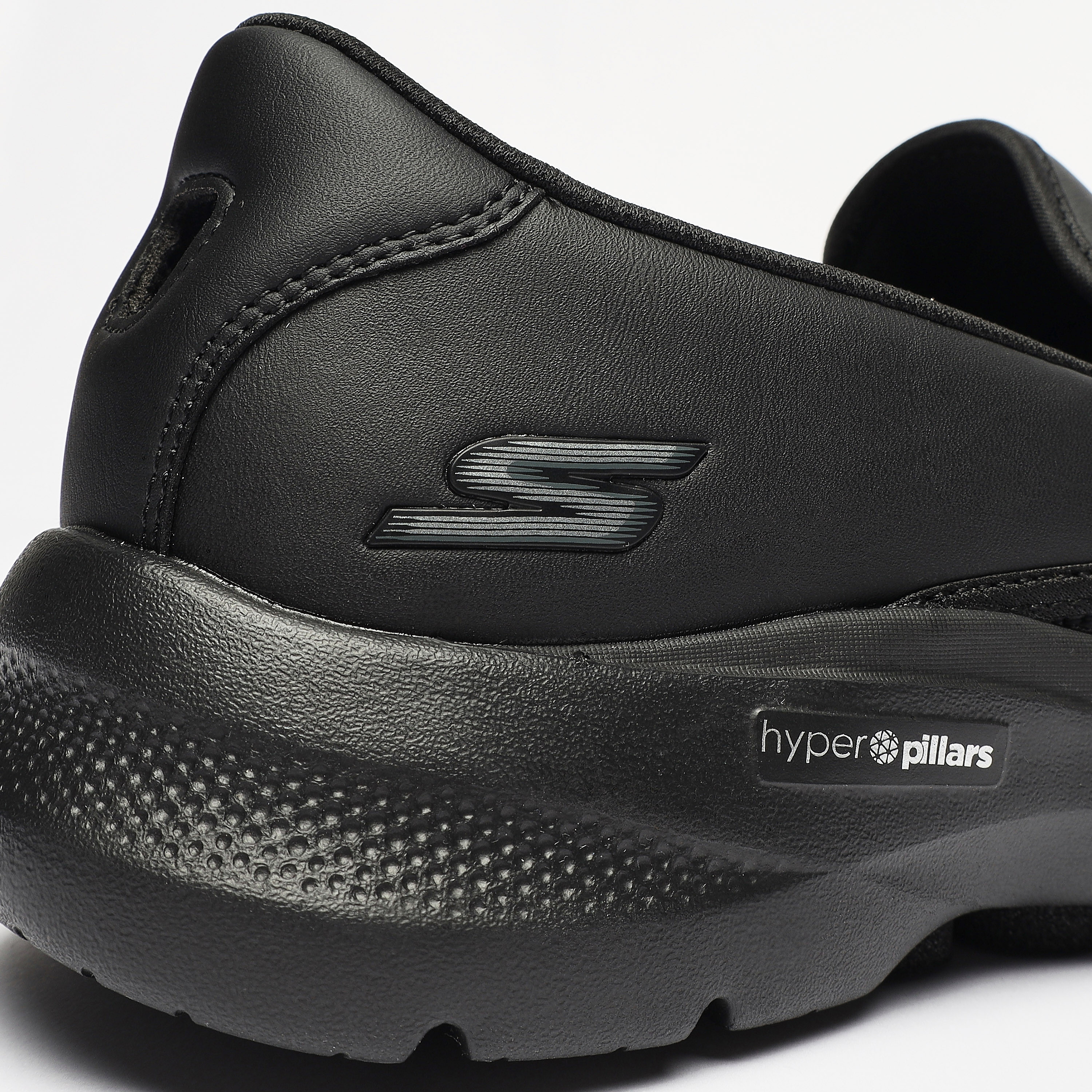 حذاء سكيتشرز جو ووك 6 للجنسين بتبريد الهواء مع غوغا مات | 894198-sports-men-shoes-image-8