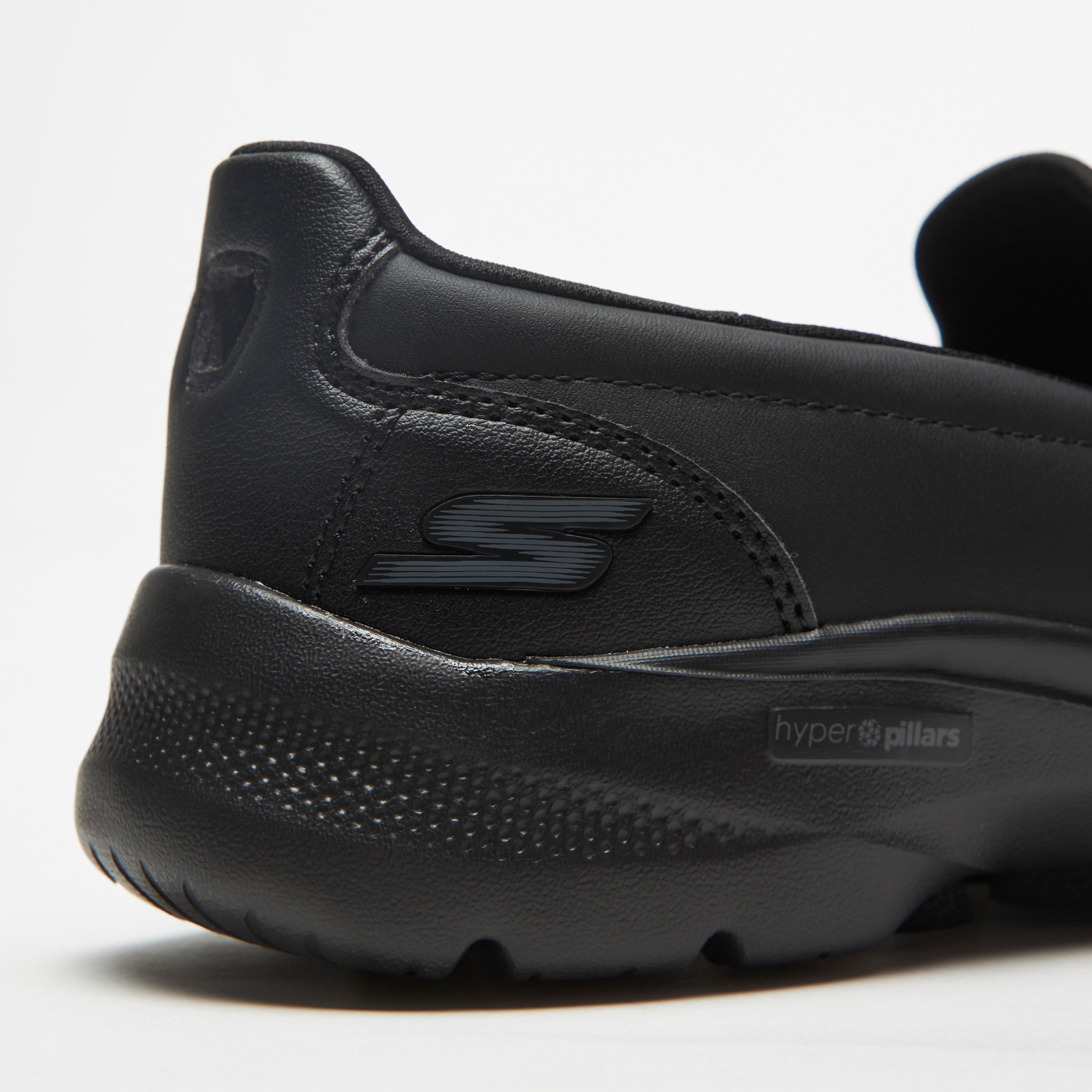 حذاء سكيتشرز جو ووك 6 بتبريد الهواء مع غوغا مات | 896198-sports-women-shoes-image-8