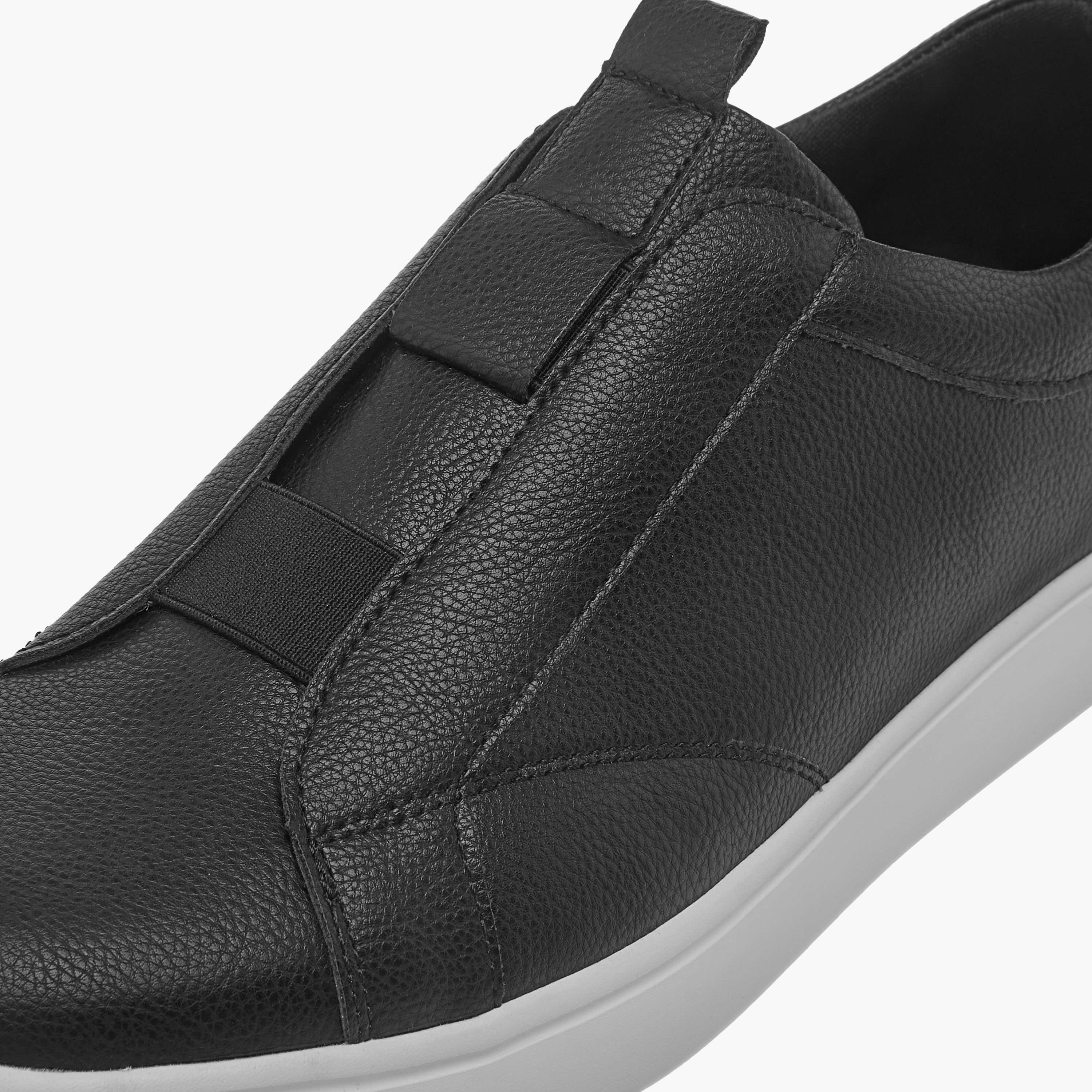 حذاء سنيكرز سهل الارتداء بارز الملمس بألسنة سحب من إل بي إل من شو إكسبرس-men-shoes-sneakers-image-4