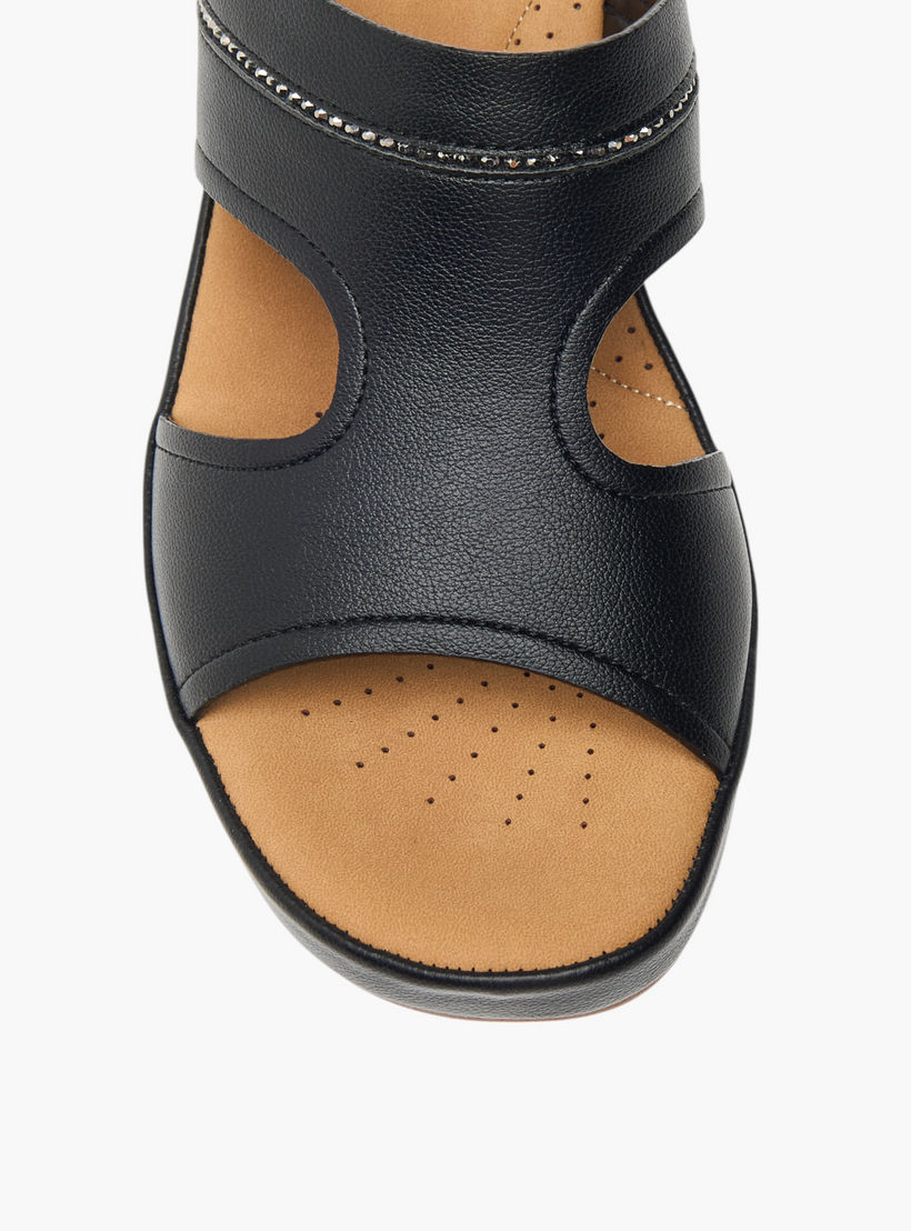 صندل مريح مزيّن سهل الارتداء بكعب سميك من فلورا بيلا-women-shoes-sandals-heeled-image-4
