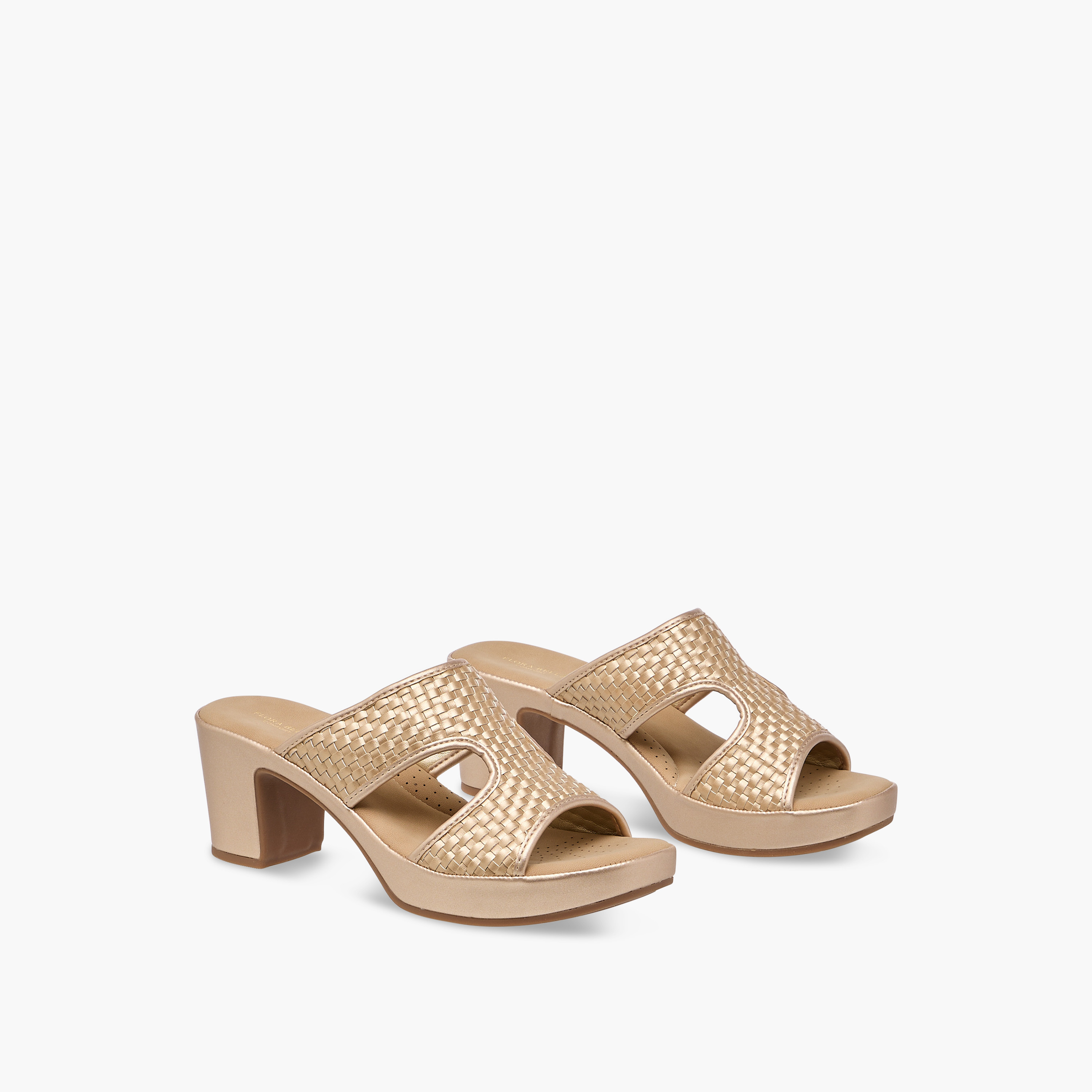 صندل سهل الارتداء وبارز الملمس بكعب سميك من فلورا بيلا-women-shoes-sandals-heeled-image-1