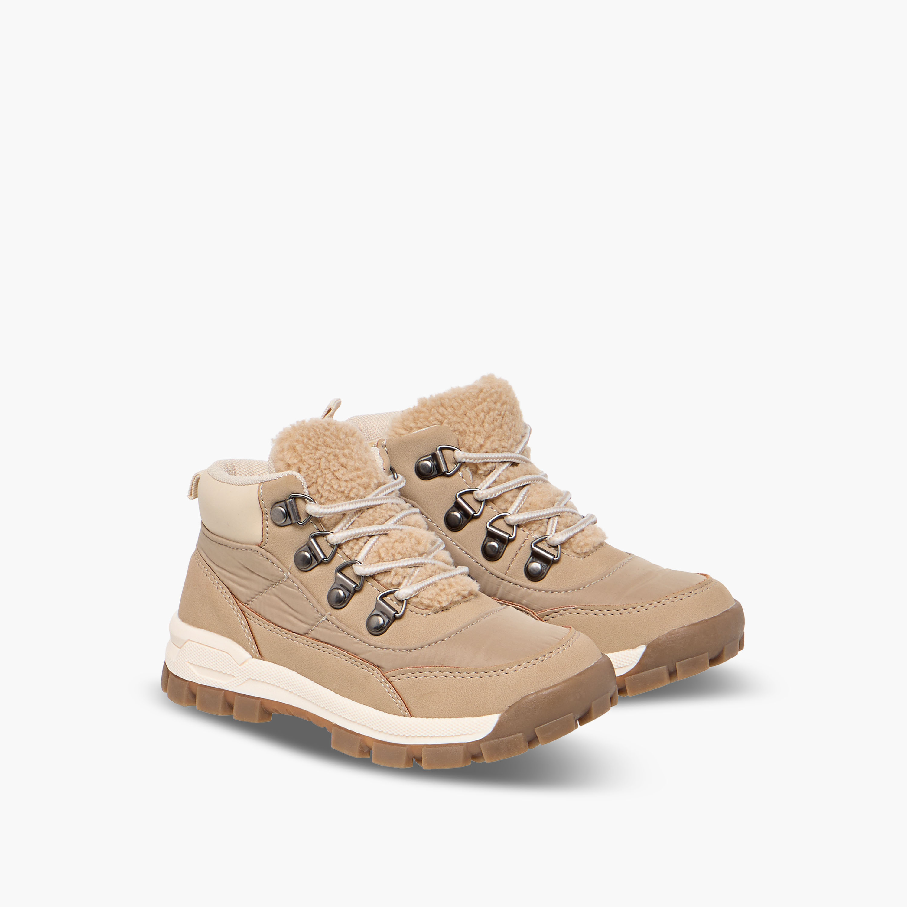 بوت متعدد التصاميم برقبة عالية ورباط إغلاق للأولاد من جونيورز-boys-shoes-boots-image-1
