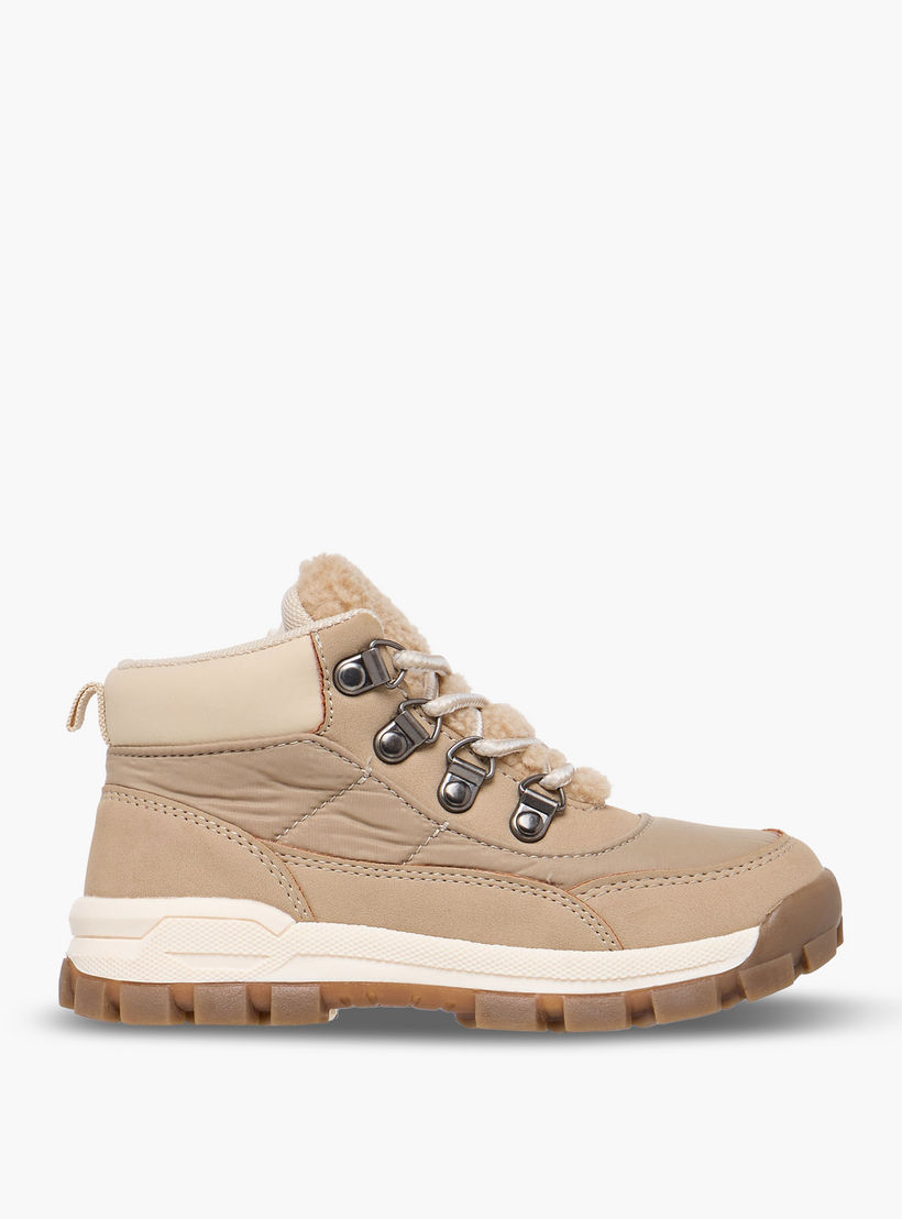 بوت متعدد التصاميم برقبة عالية ورباط إغلاق للأولاد من جونيورز-boys-shoes-boots-image-3