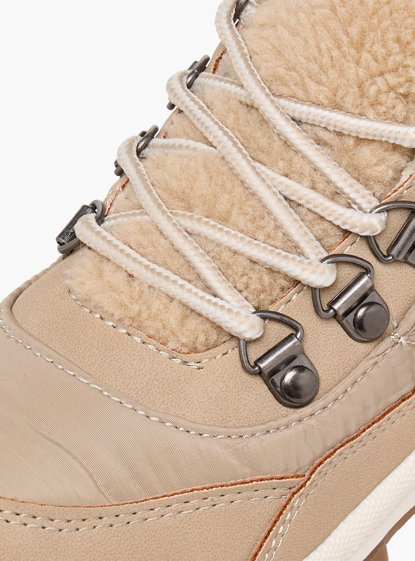 بوت متعدد التصاميم برقبة عالية ورباط إغلاق للأولاد من جونيورز-boys-shoes-boots-image-4