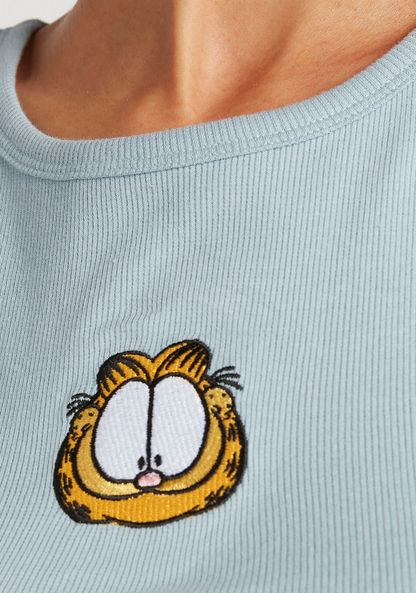 Garfield Print Sleeveless T-shirt with Round Neck