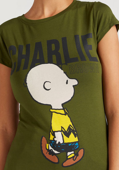 Peanuts Print T-shirt with Round Sleeves and Crew Neck