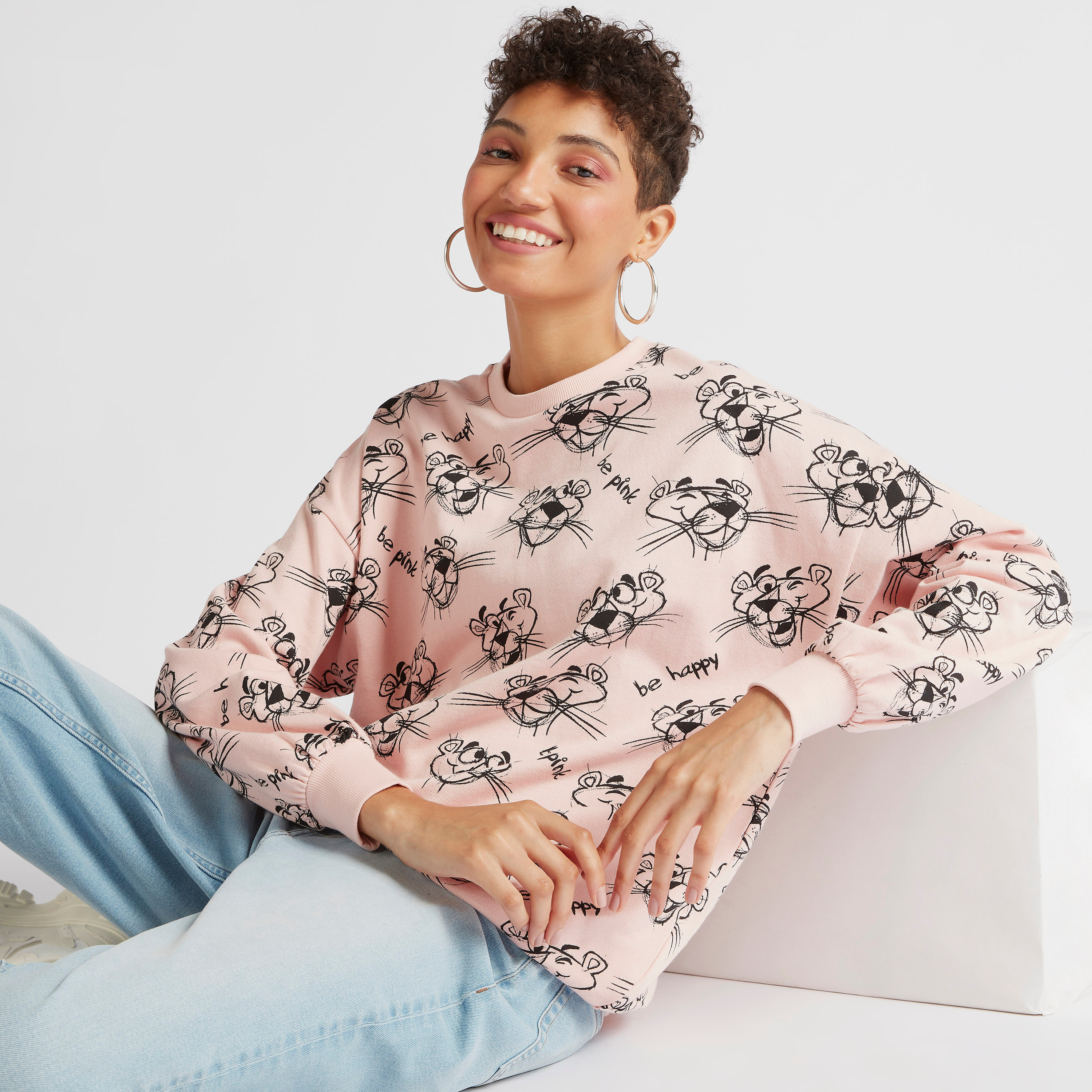 The Pink Panther Sweatshirt with Long Sleeves and Crew Neck-women-clothing-hoodiesandsweatshirts-sweatshirts-image-1