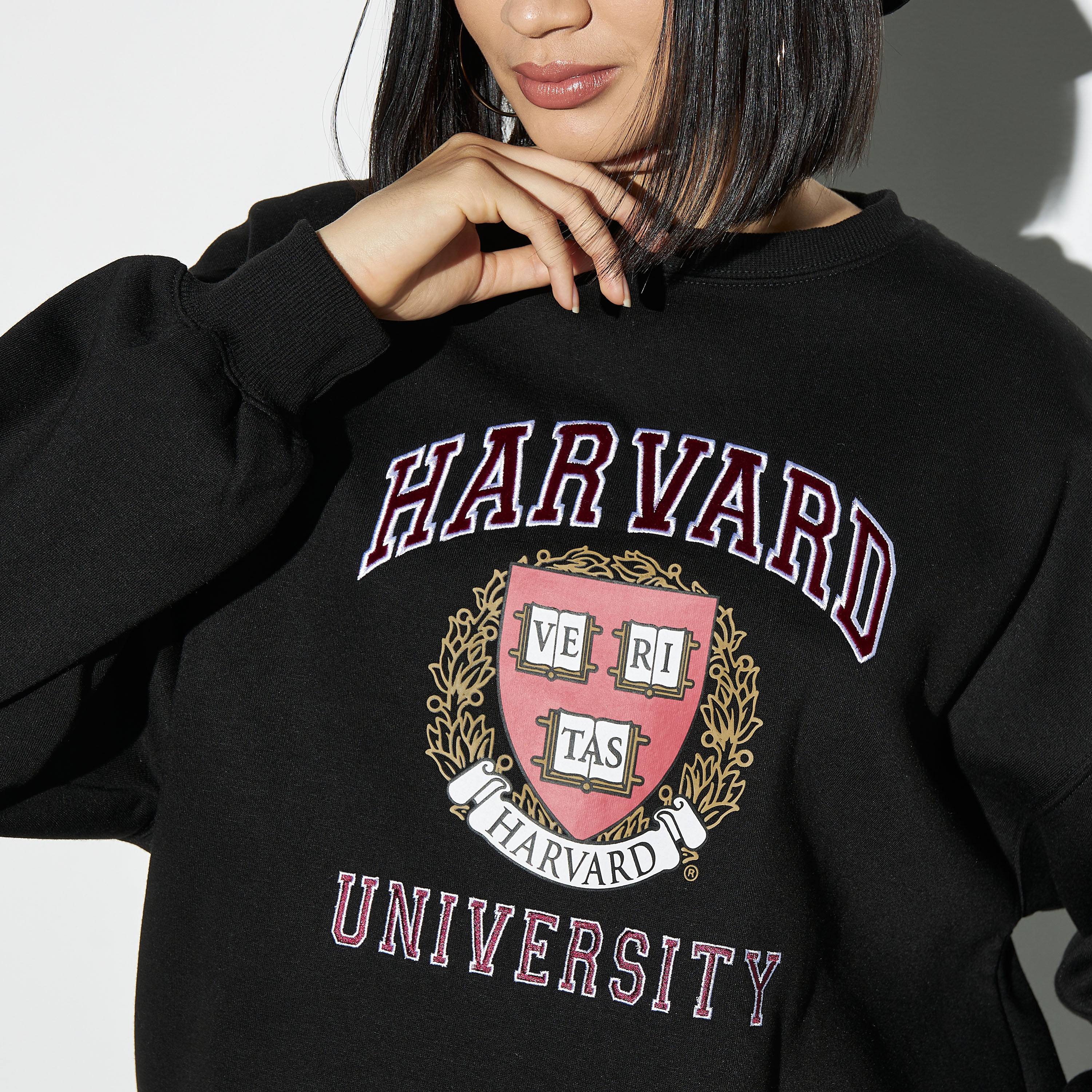 Black harvard cheap sweatshirt