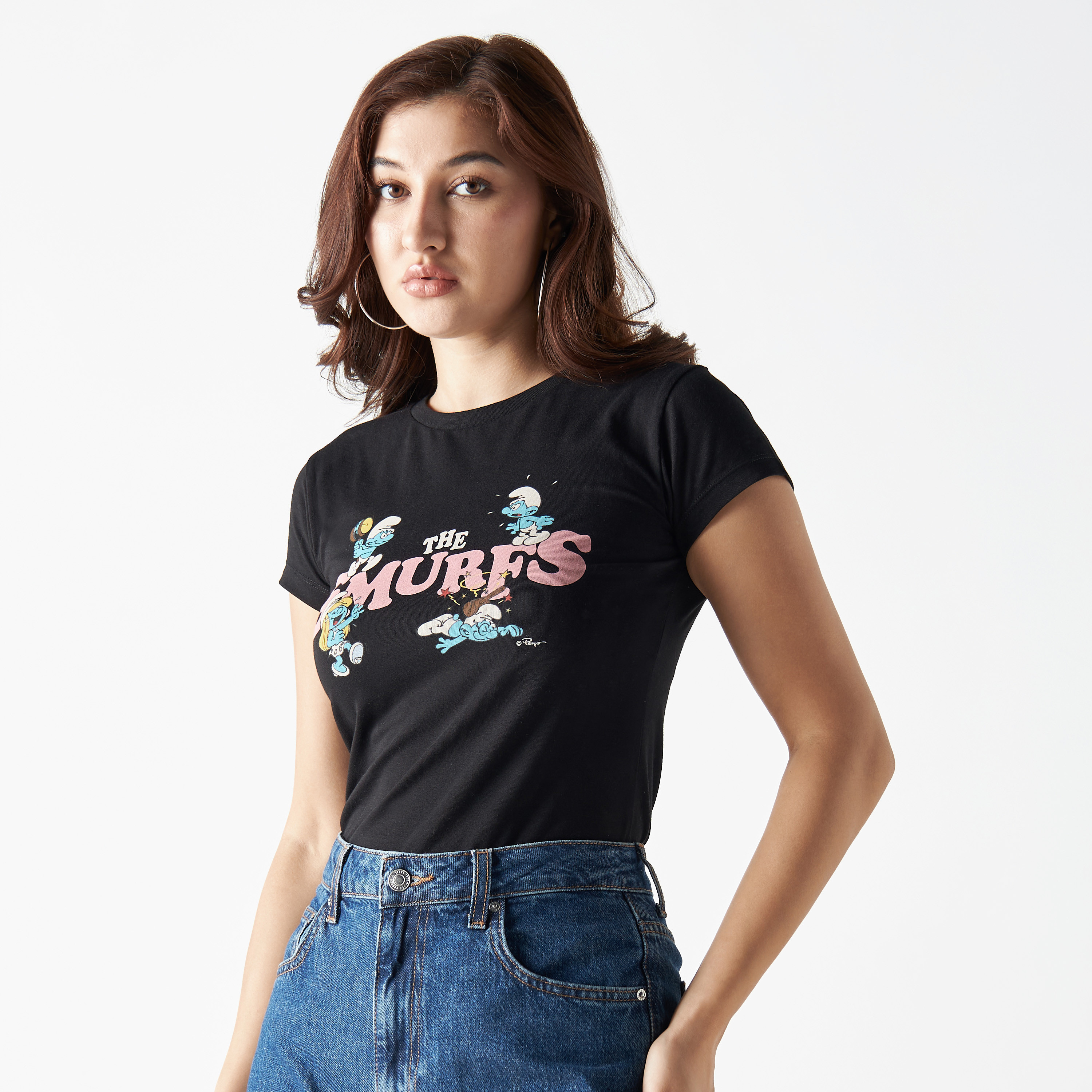 تيشيرت بياقة ضيّقة وأكمام كاب وطبعات-women-clothing-tshirts-image-1