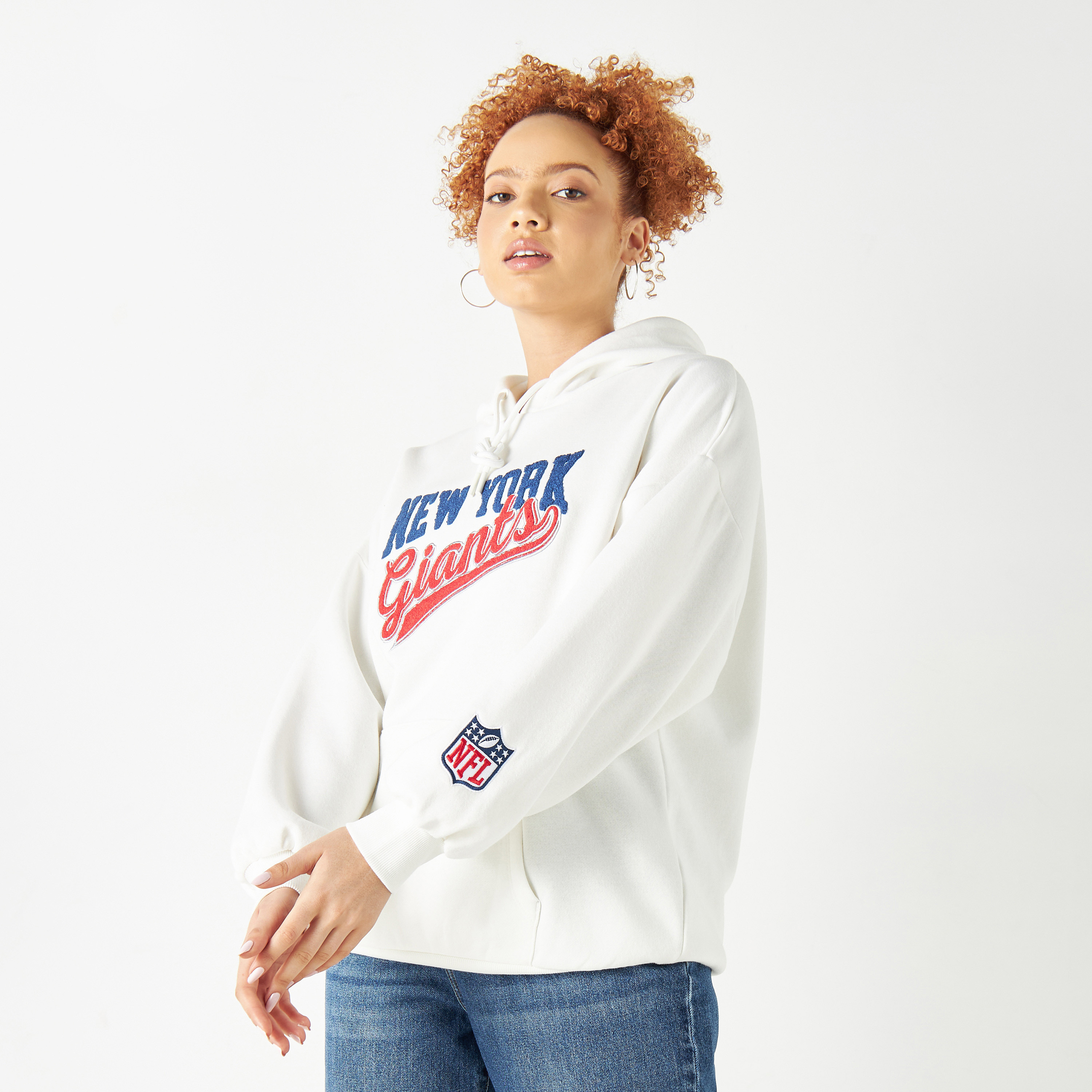 Buy Women s New York Giants Embroidered Hoodie with Long Sleeves and Kangaroo Pocket Online Centrepoint Bahrain