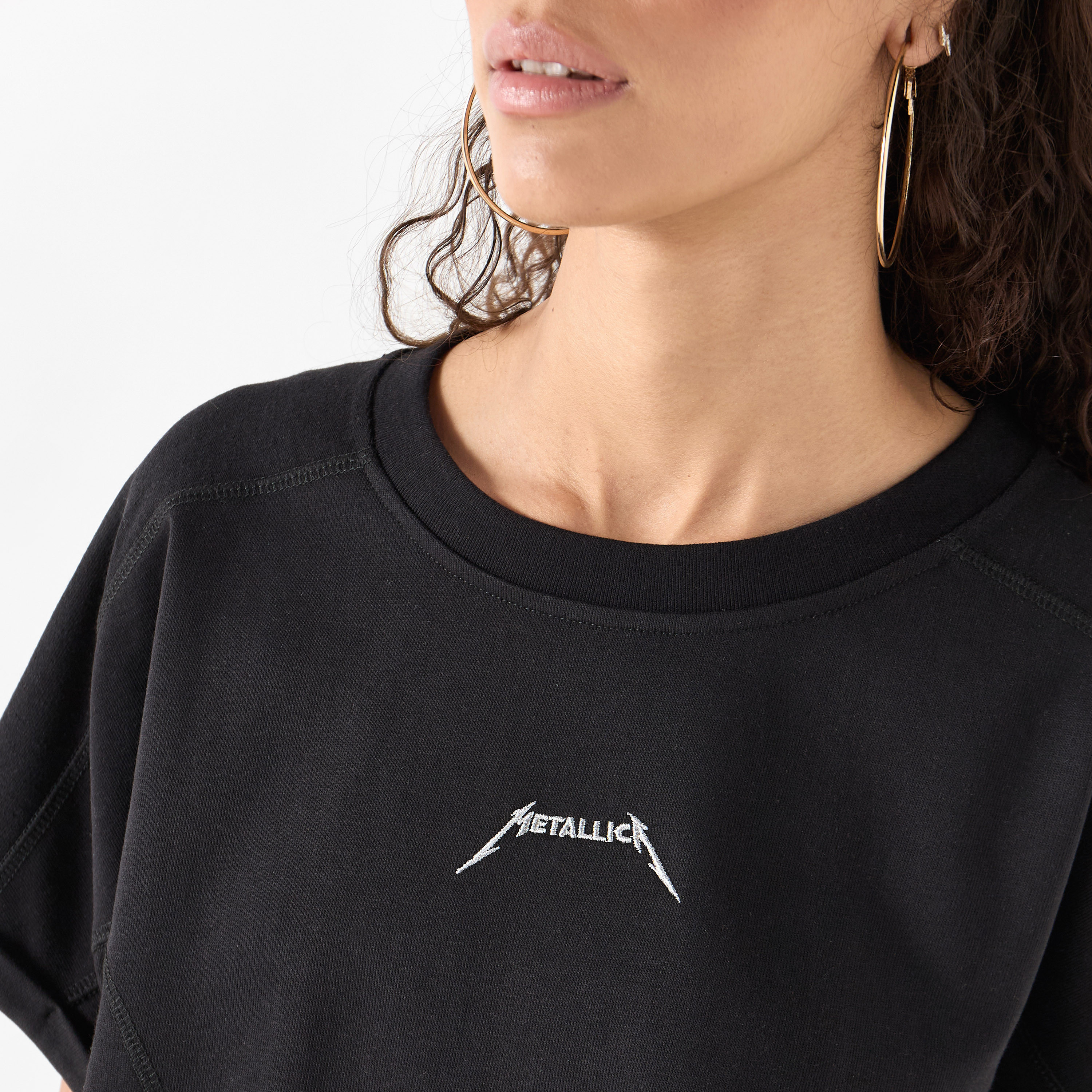 Metallica Detail Crew Neck T-shirt with Short Sleeves-women-clothing-tshirts-image-4