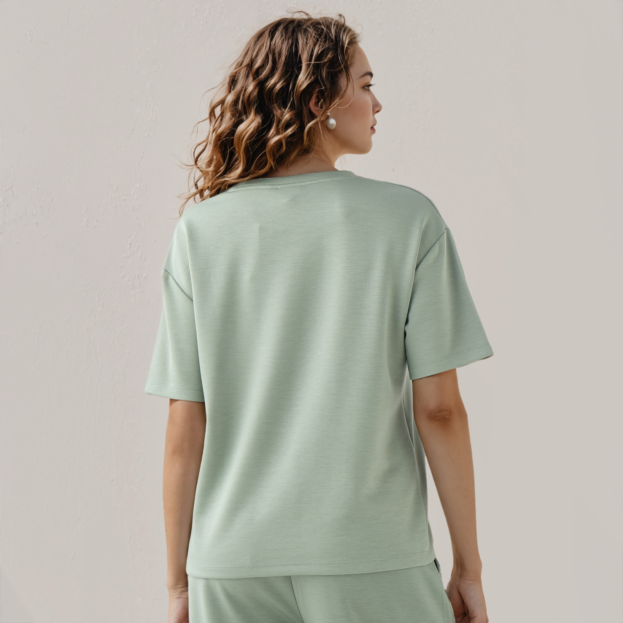 Snoopy Embroidered T-shirt with Crew Neck and Short Sleeves-women-clothing-tshirts-image-3