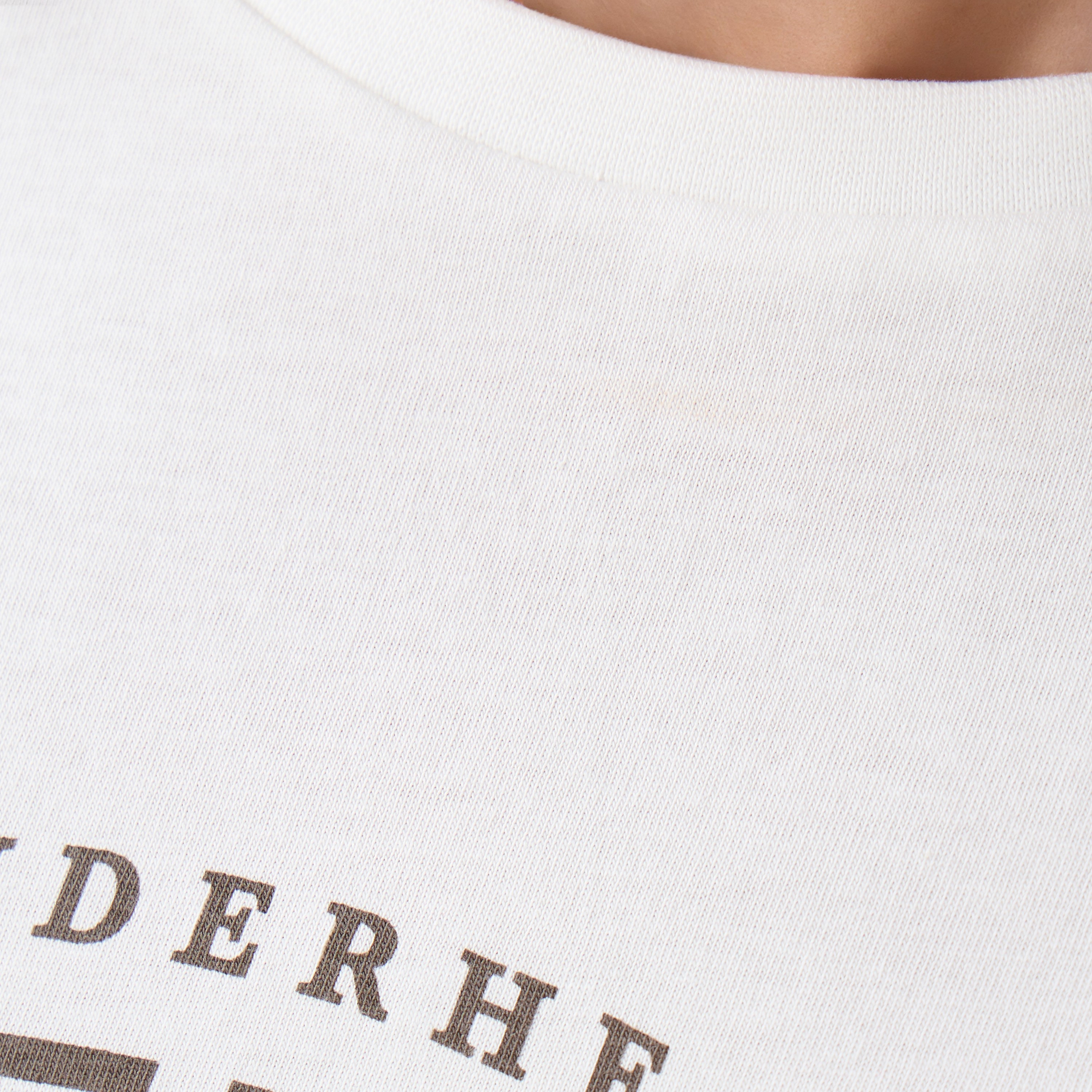 تيشيرت بياقة ضيقة وطبعات-women-clothing-tshirts-image-5