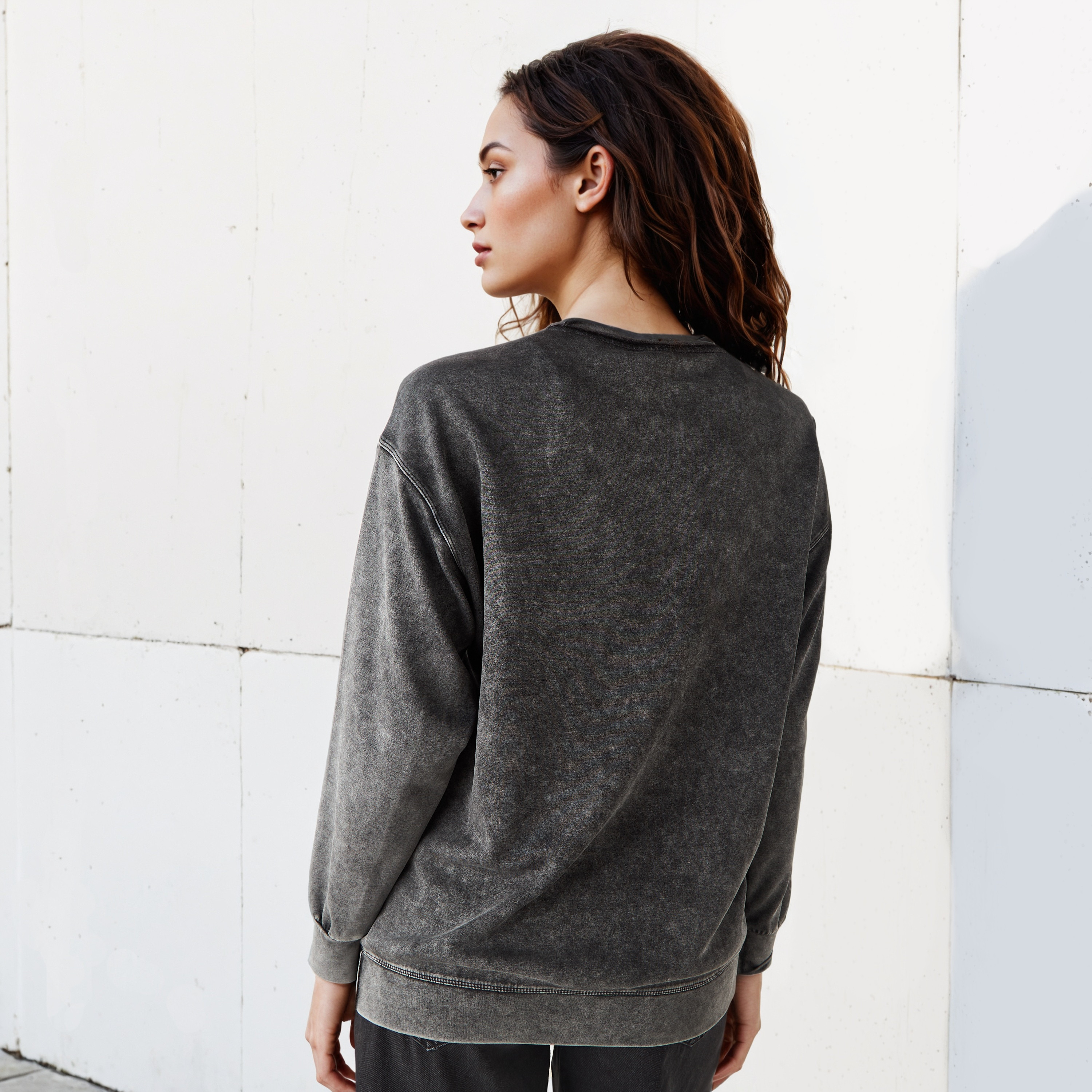 Brooklin Bridge Print Sweatshirt-women-winterwear-hoodiesandsweatshirts-sweatshirts-image-3