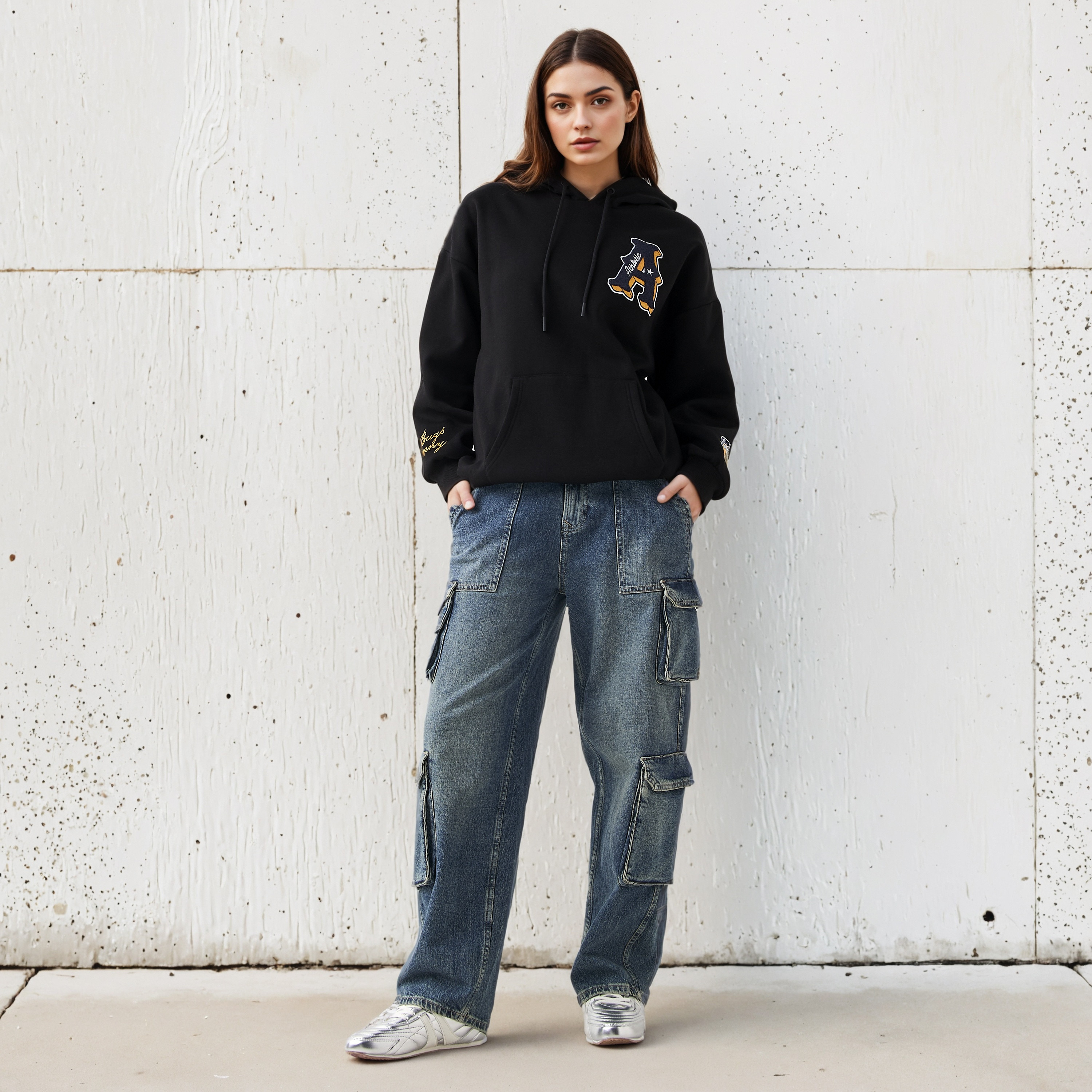 Looney Tunes Oversized Fit Hoodie-women-winterwear-hoodiesandsweatshirts-hoodies-image-2