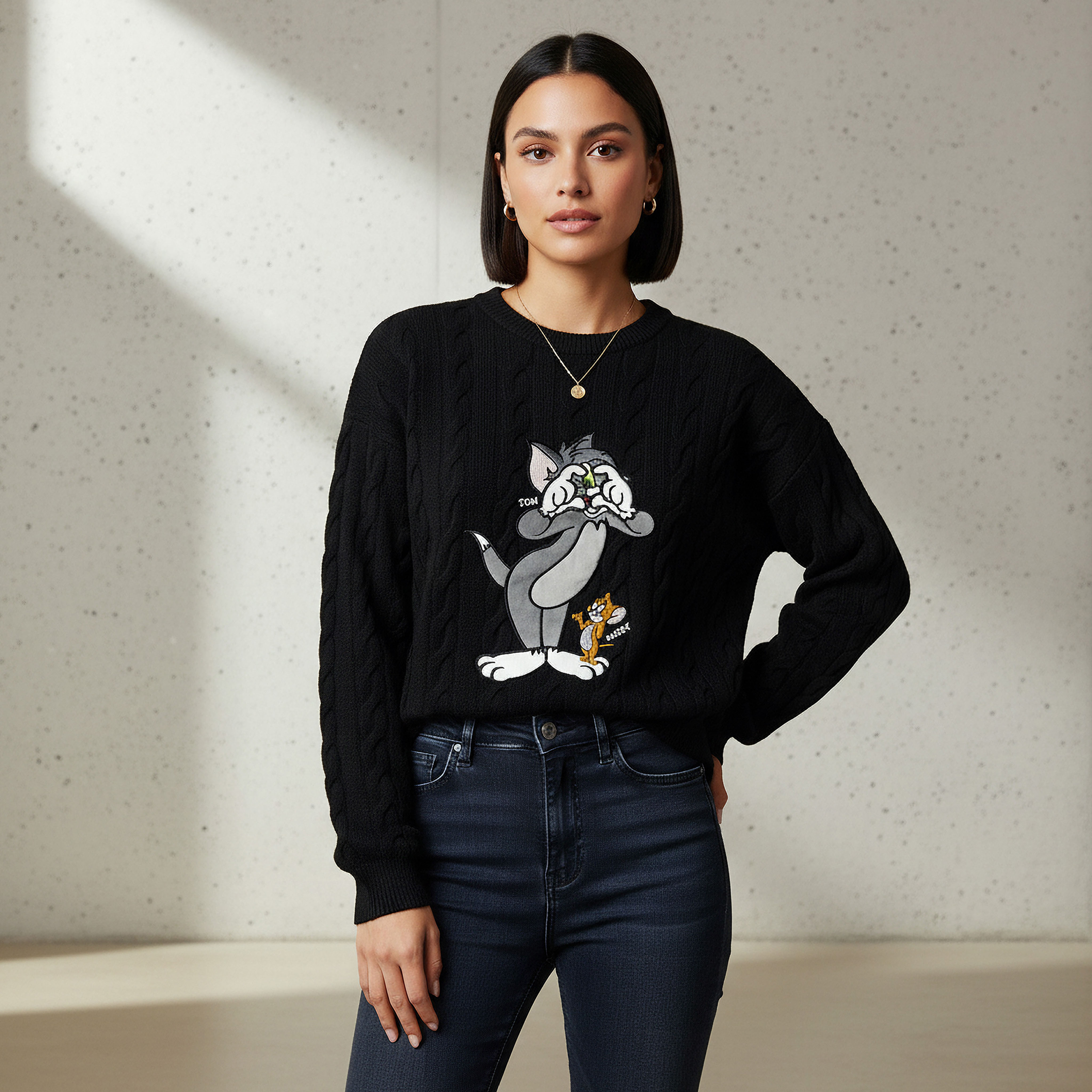 كنزة بياقة مستديرة مطرزة بشخصيات توم وجيري-women-clothing-cardigansandjumpers-jumpers-image-5