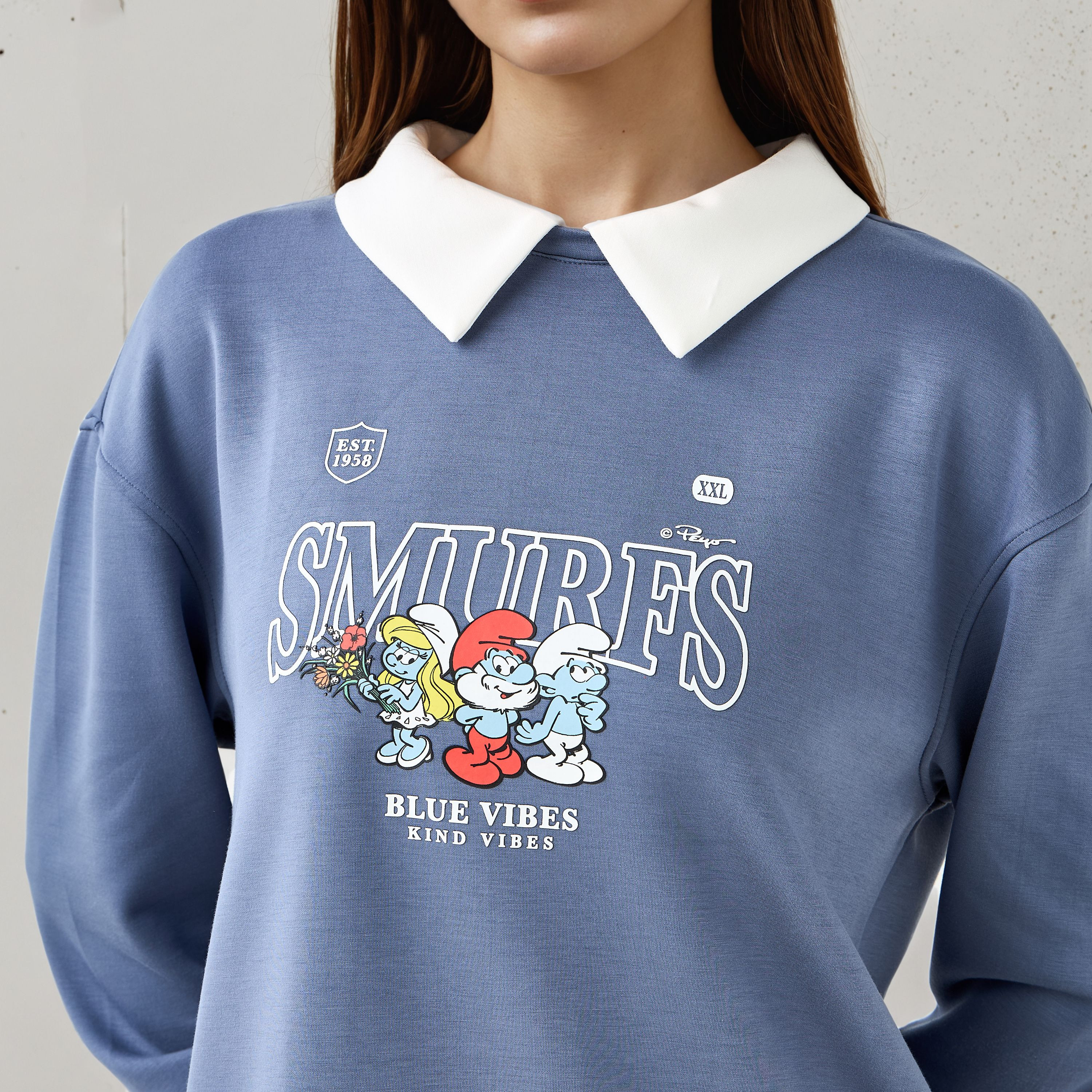 Smurfs Print Sweatshirt with Contrast Collar-women-clothing-hoodiesandsweatshirts-sweatshirts-image-5