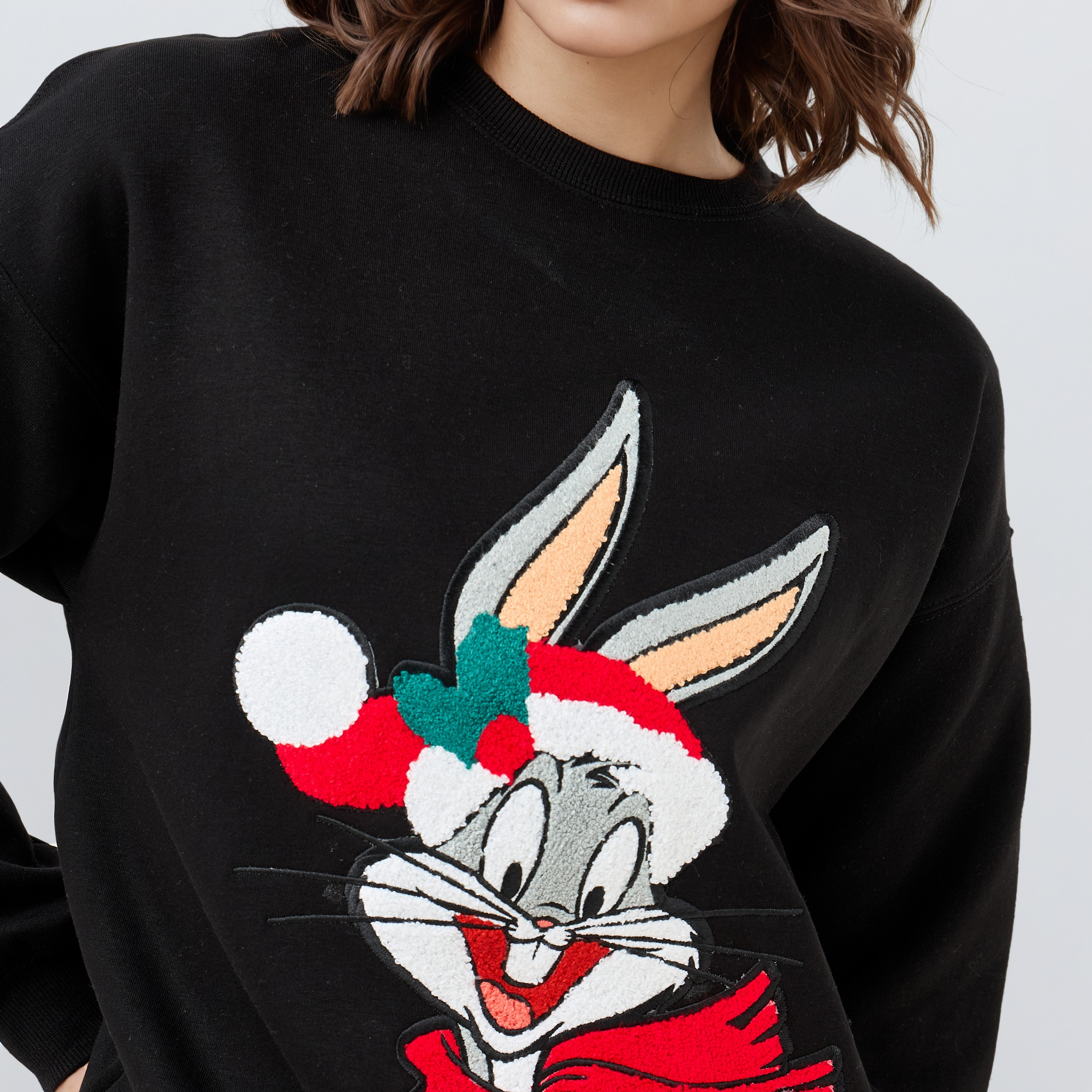 Looney Tunes Embroidered Oversized Sweatshirt-women-winterwear-hoodiesandsweatshirts-sweatshirts-image-5