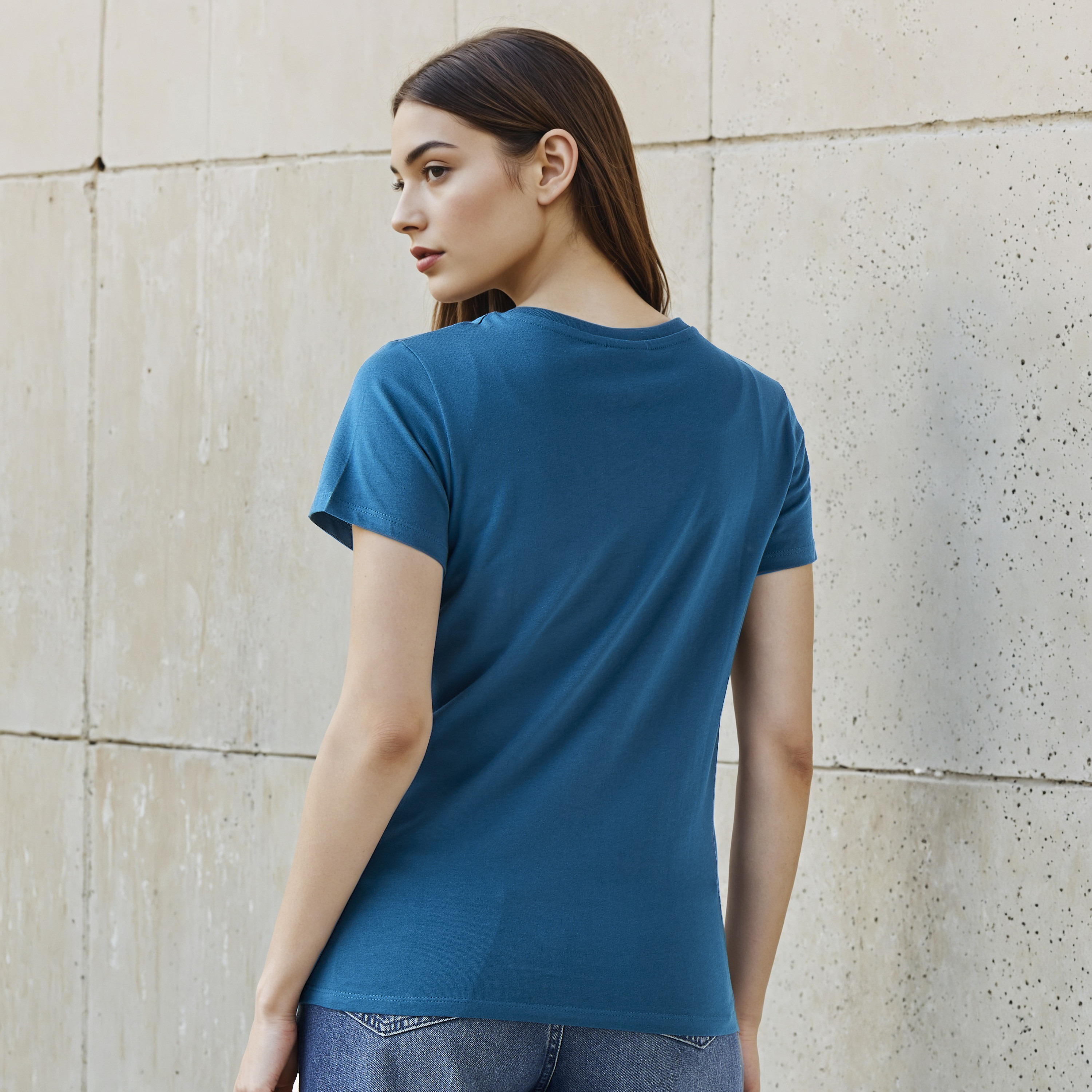تيشيرت قطني بقصة عادية وطبعات-women-clothing-tshirts-image-4