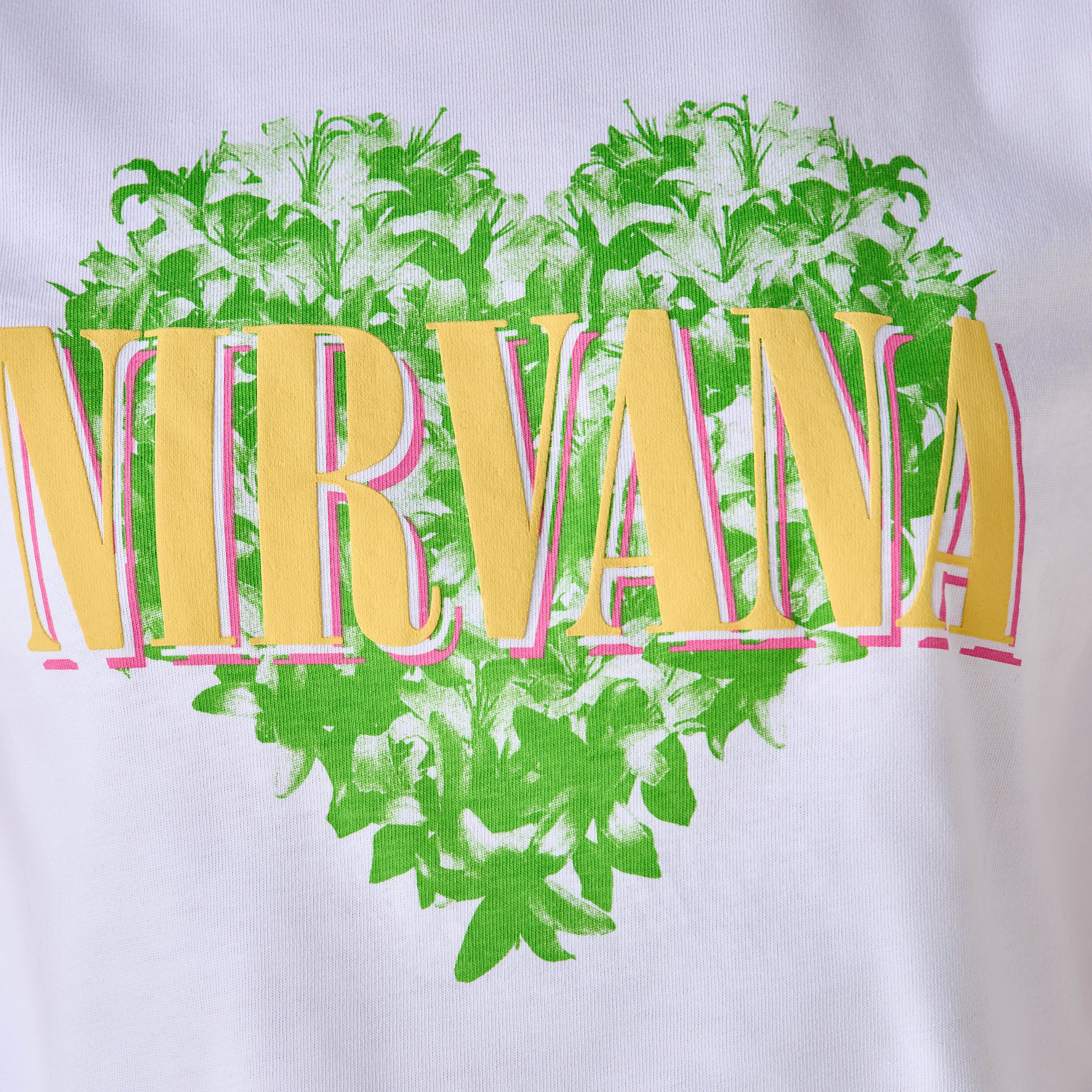 تيشيرت قطن بقصّة عادية وطبعات نيرفانا-women-clothing-tshirts-image-6