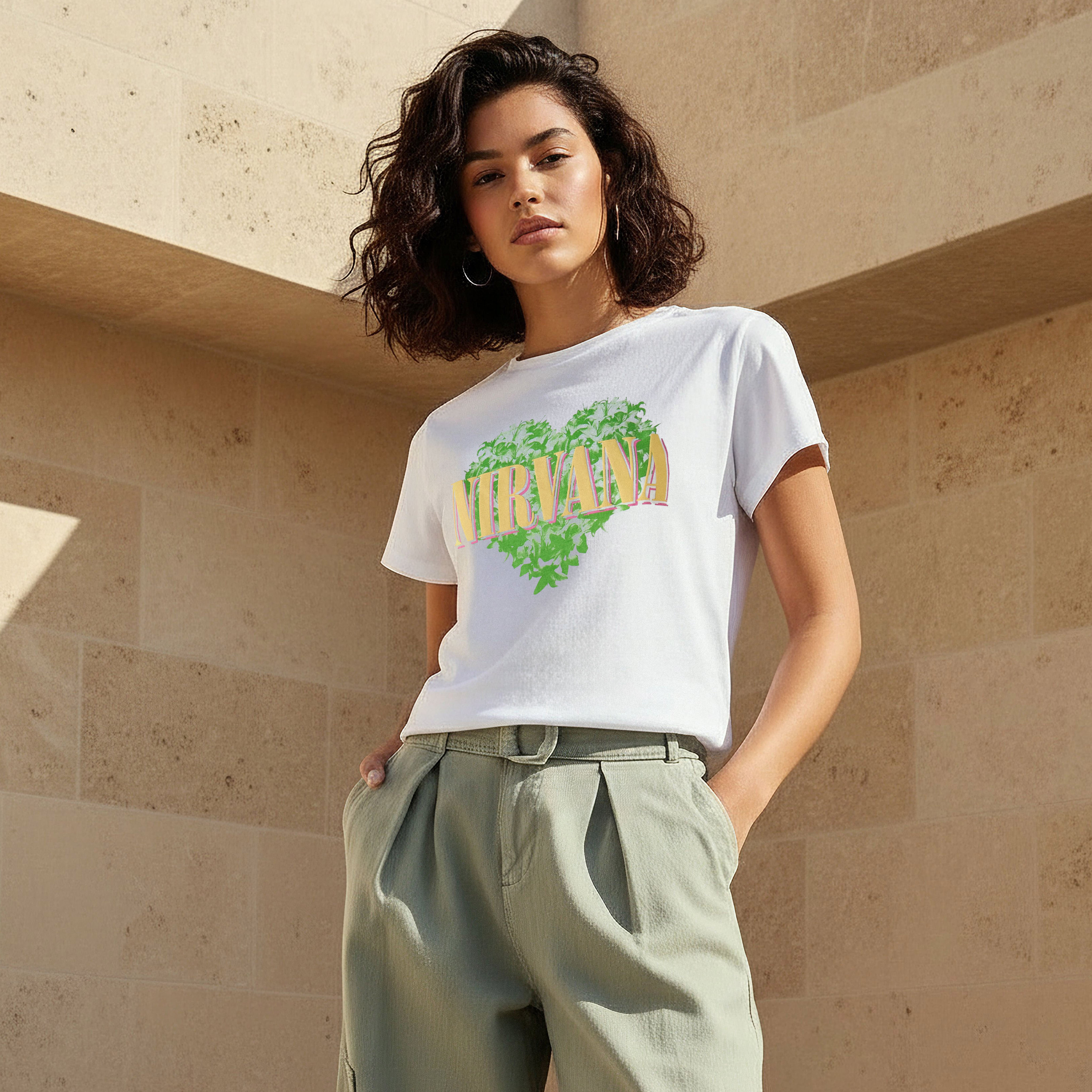 تيشيرت قطن بقصّة عادية وطبعات نيرفانا-women-clothing-tshirts-image-1