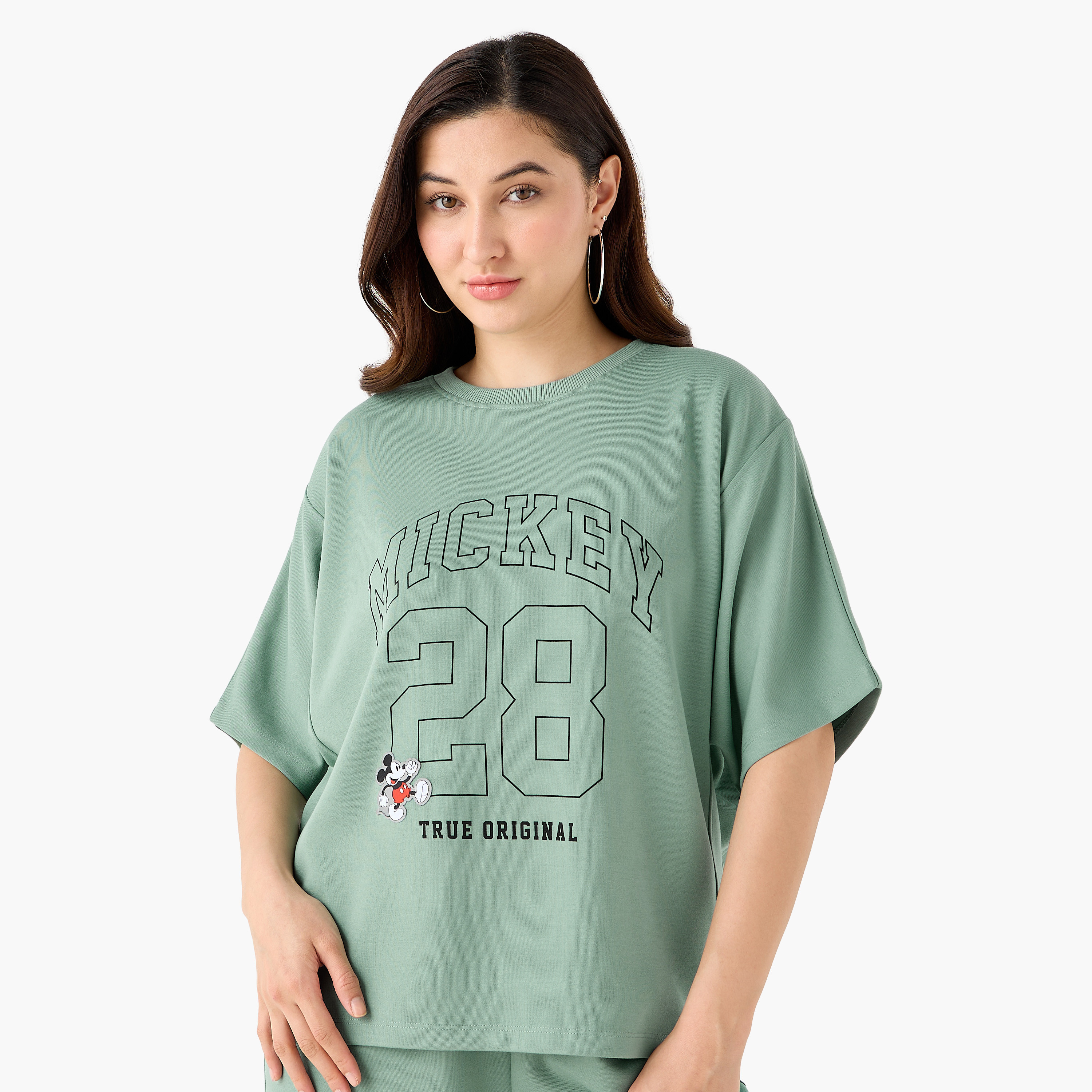 تيشيرت بطبعات ميكي ماوس مع تفاصيل مزخرفة-women-clothing-tshirts-image-2