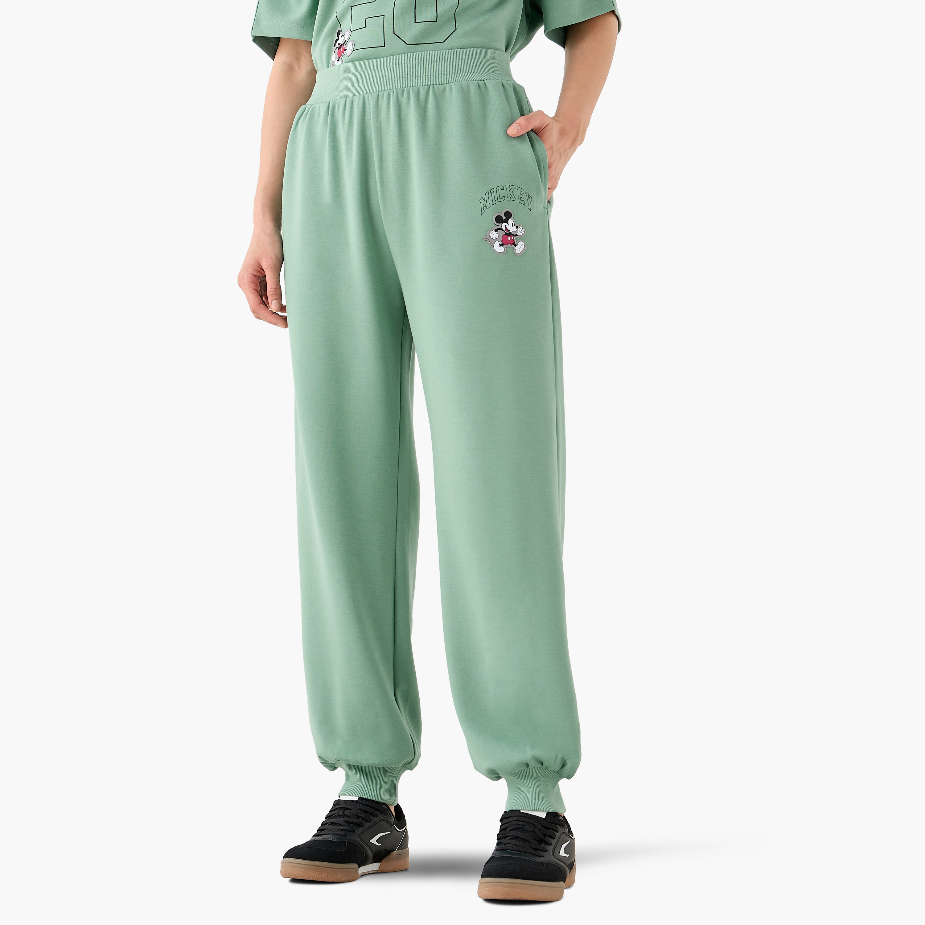 بنطلون رياضي بخصر متوسط وطبعات-women-clothing-bottoms-joggers-image-2